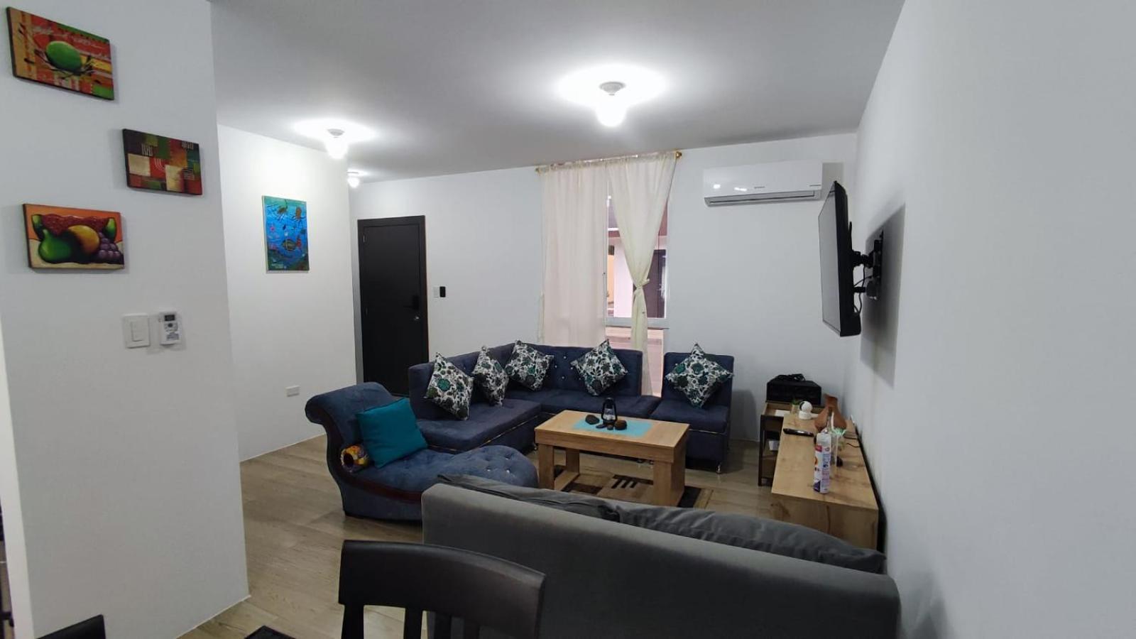 Three-Bedroom House photo 2