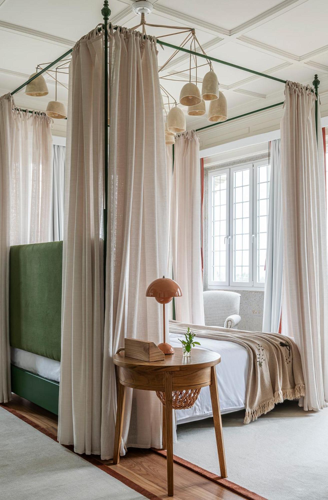 Superior King Room photo 2
