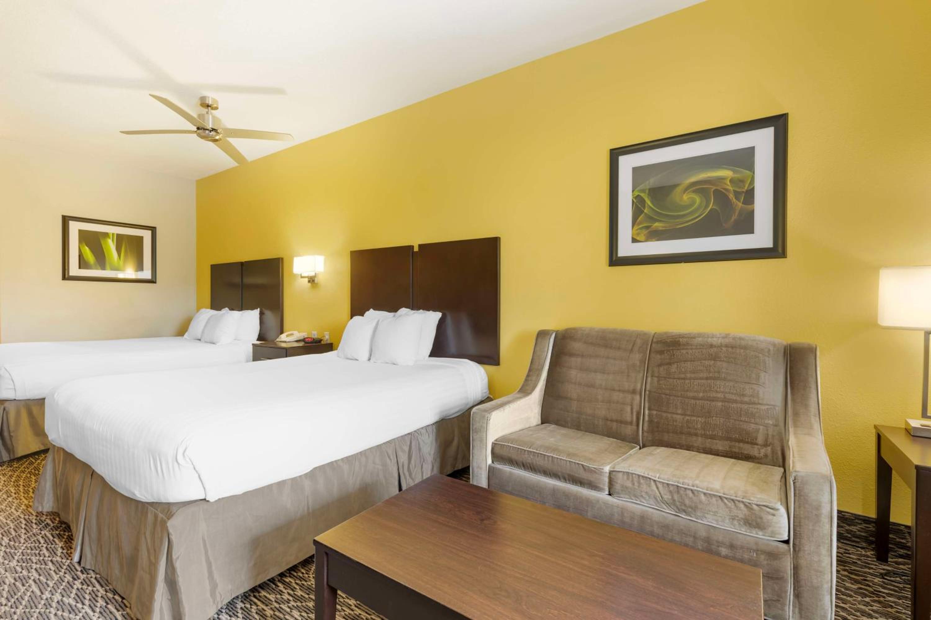 Queen Room with Two Queen Beds and Sofa Bed
