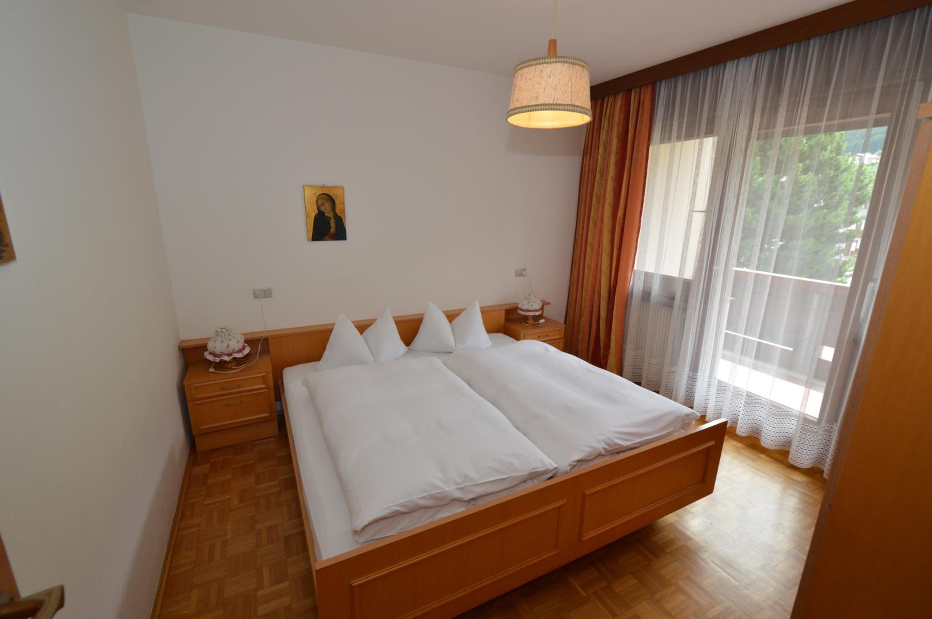 One-Bedroom Apartment with Balcony photo 3