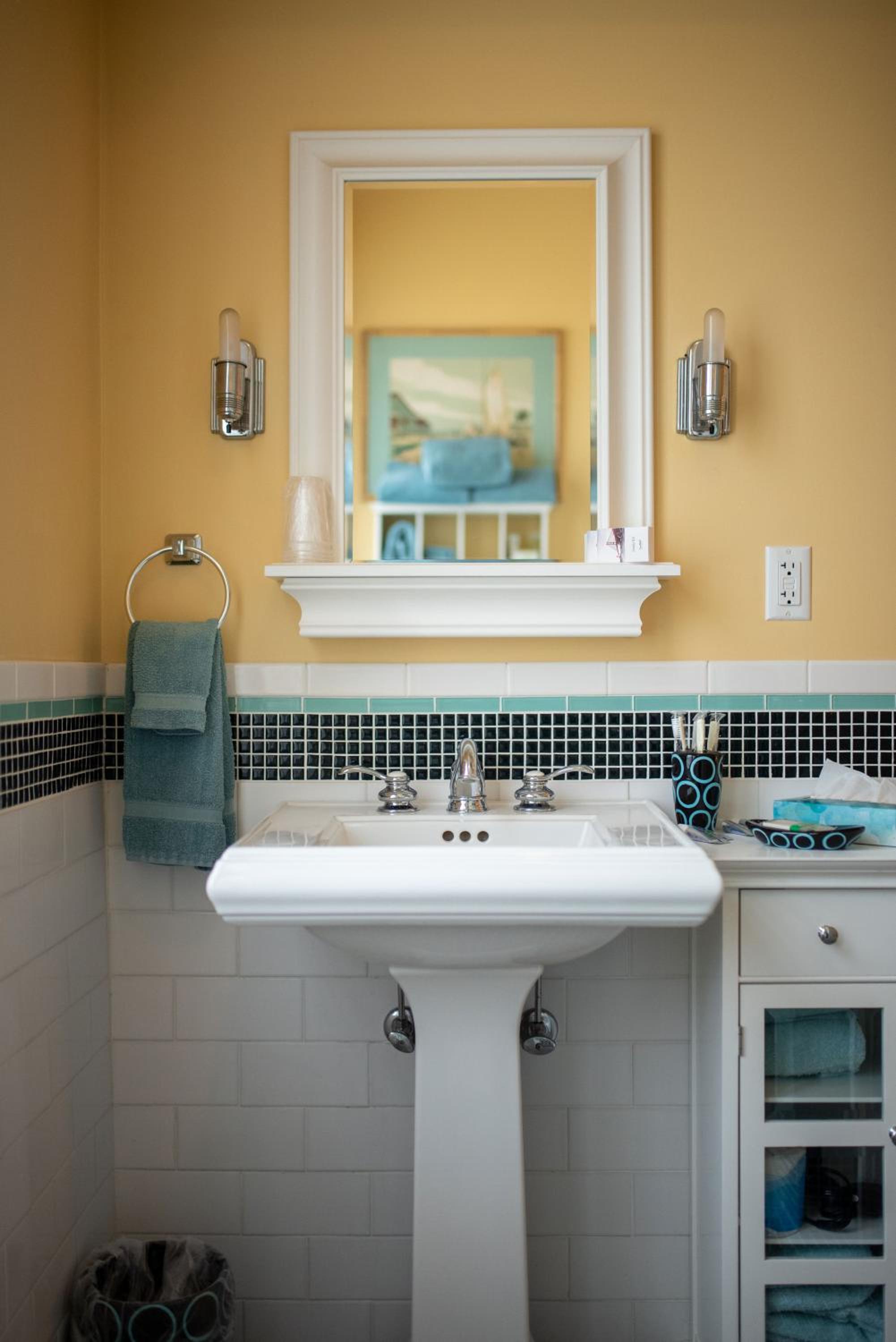 Queen Suite photo 3