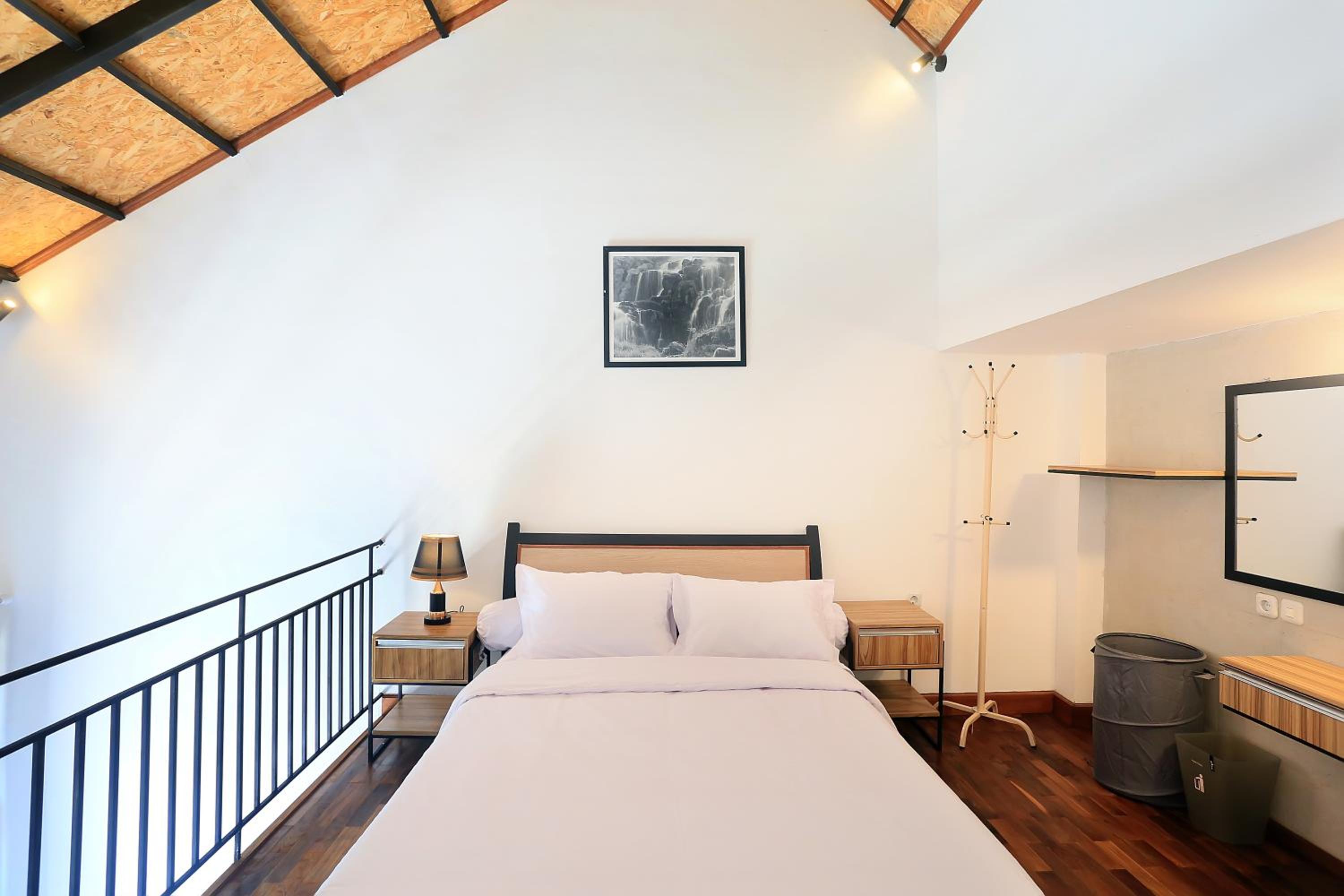 Loft - Photo 24