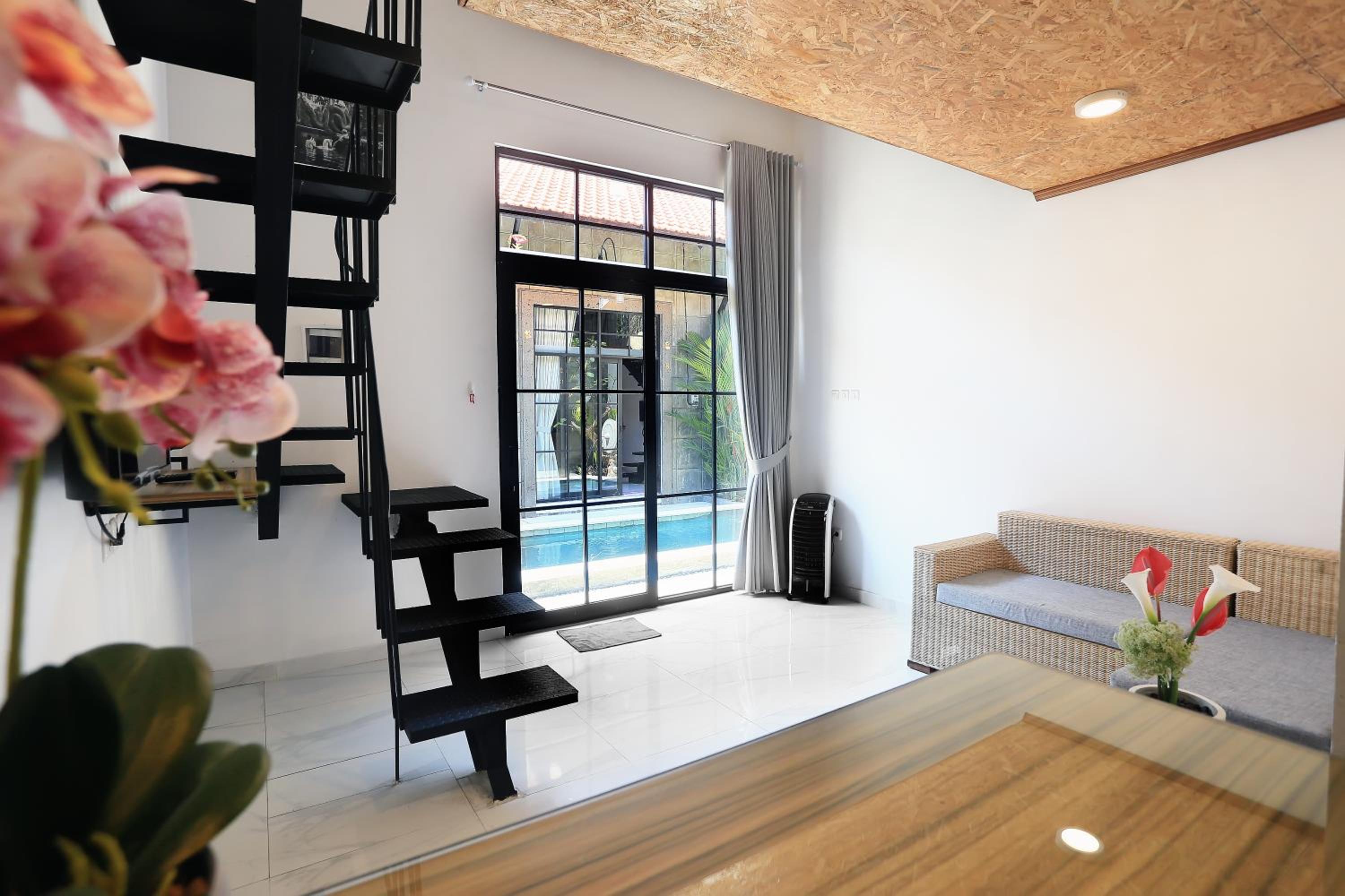 Loft - Photo 17