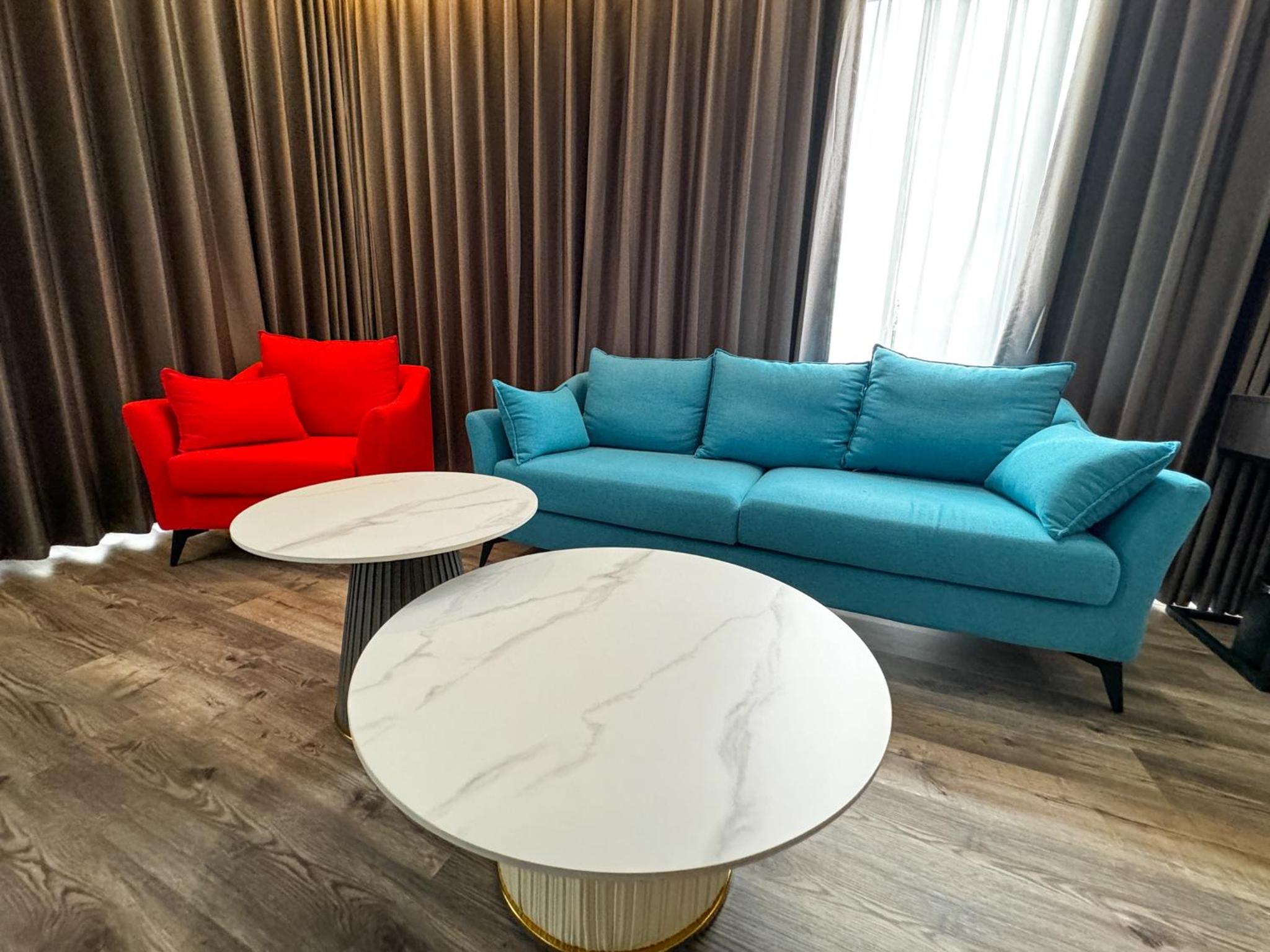 Deluxe King Suite - Photo 5