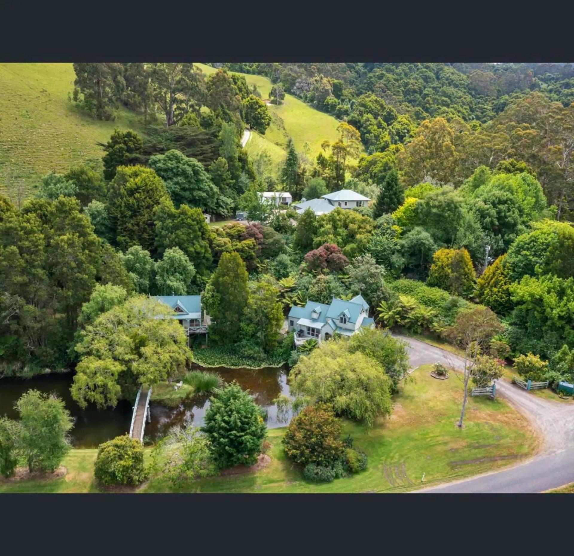 Apartment with Lake View photo 2