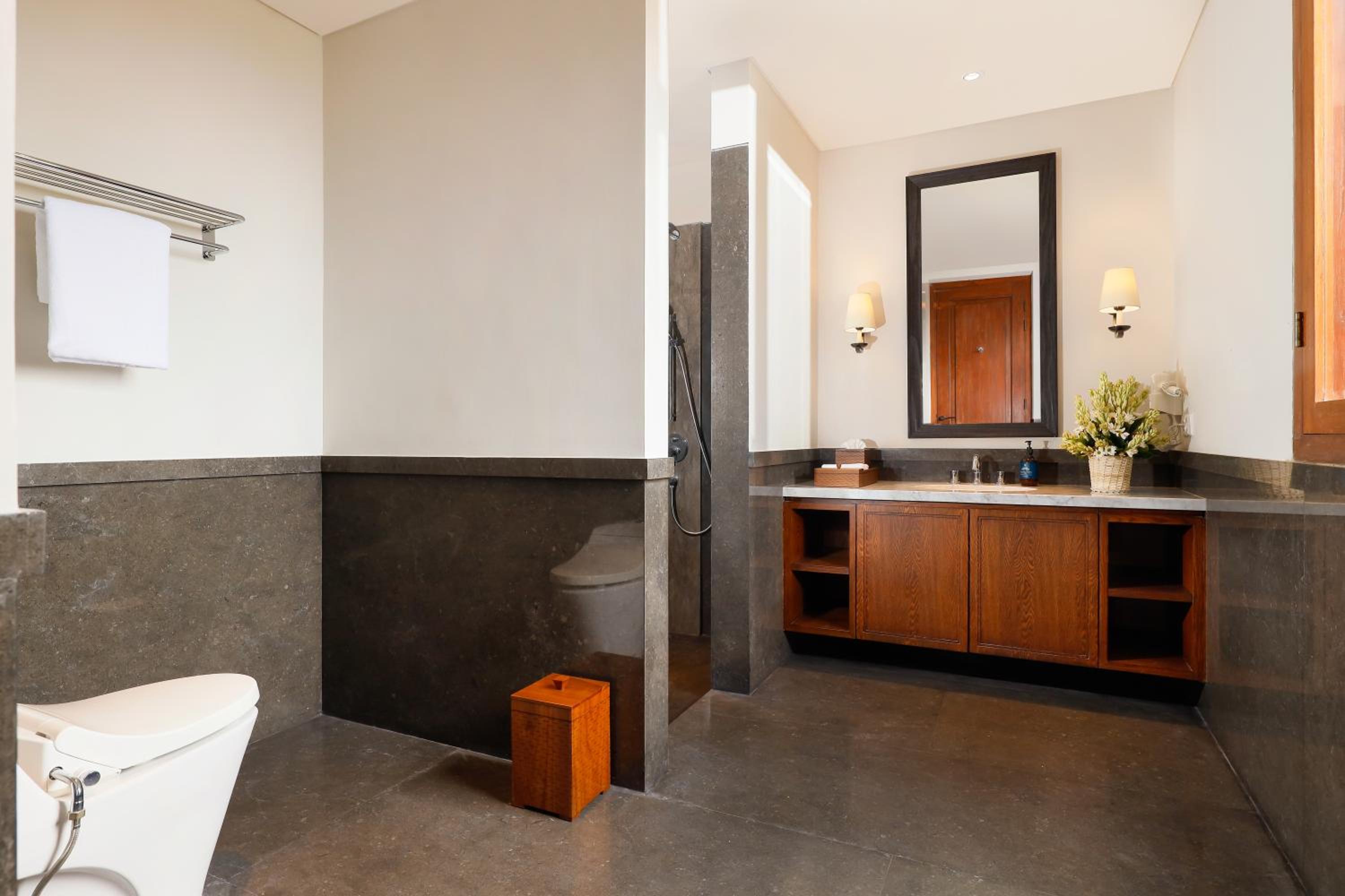 Six-Bedroom Villa With Private Pool  - Photo 24