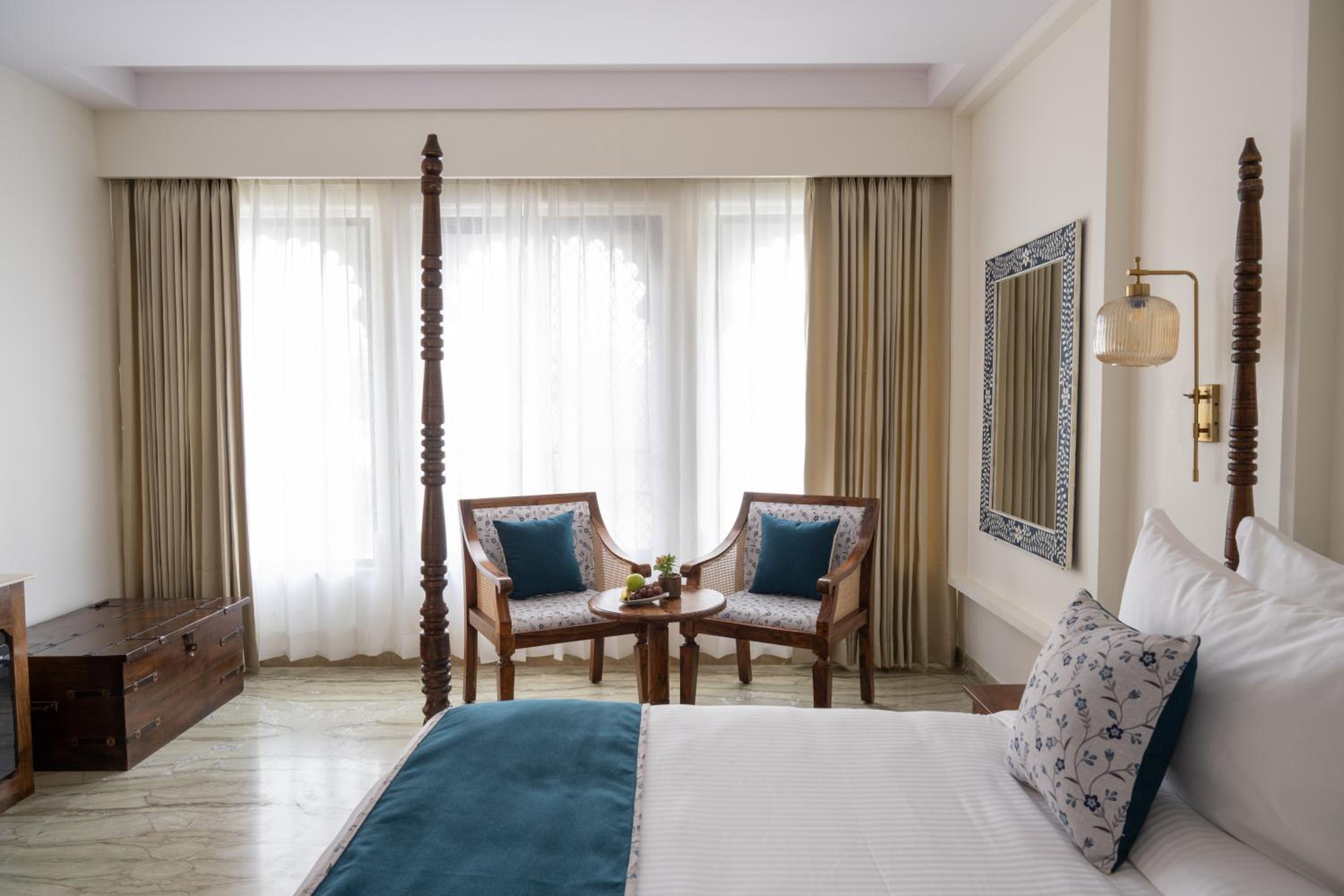 King Room with Lake View photo 3
