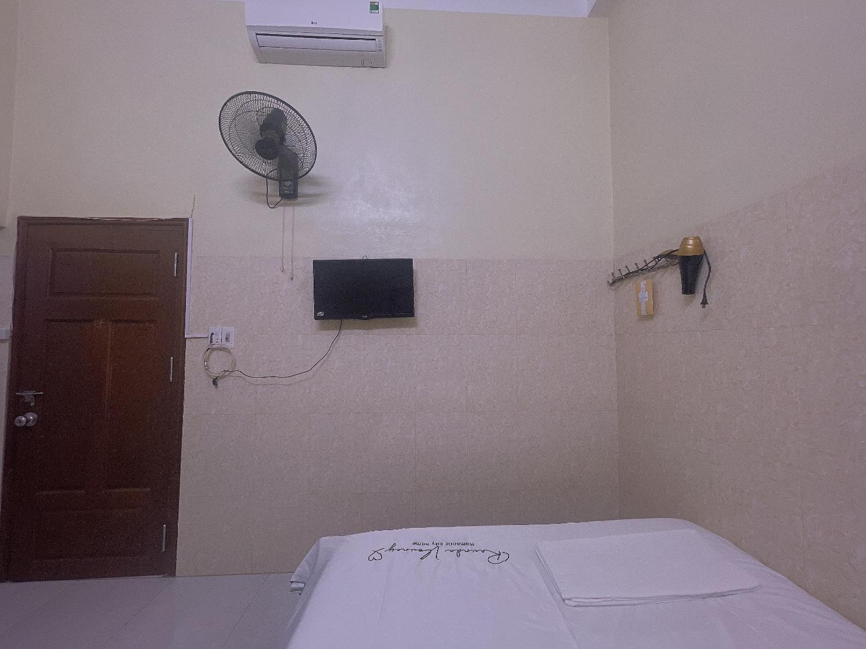 Double Room With Private Bathroom photo 1
