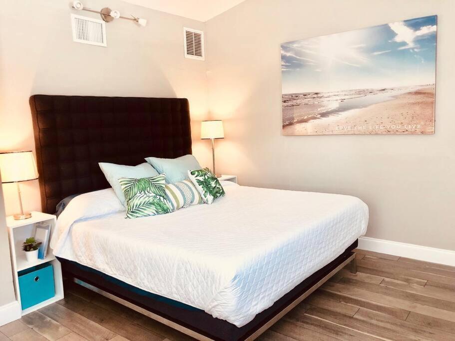One-Bedroom House photo 1