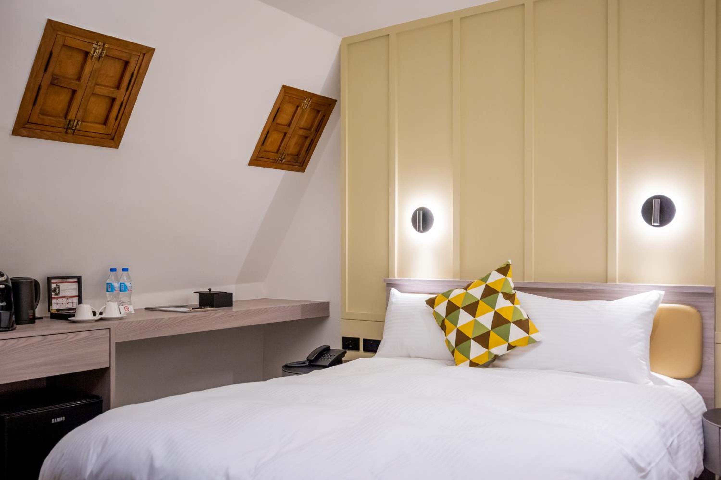 Standard Double Room - Photo 5
