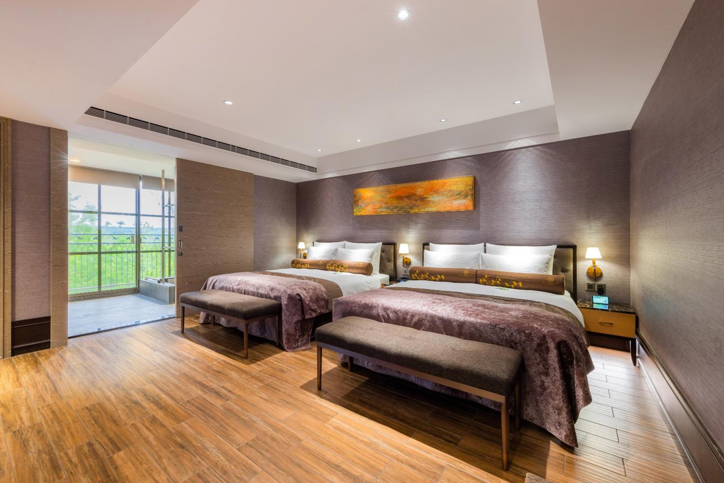 Mansion House Suite photo 2
