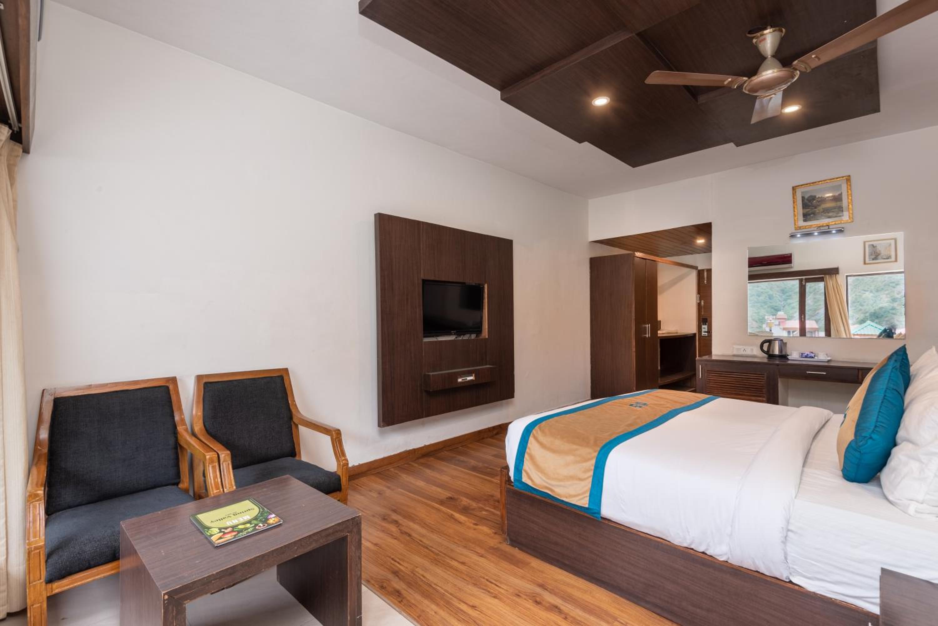 Premier Room