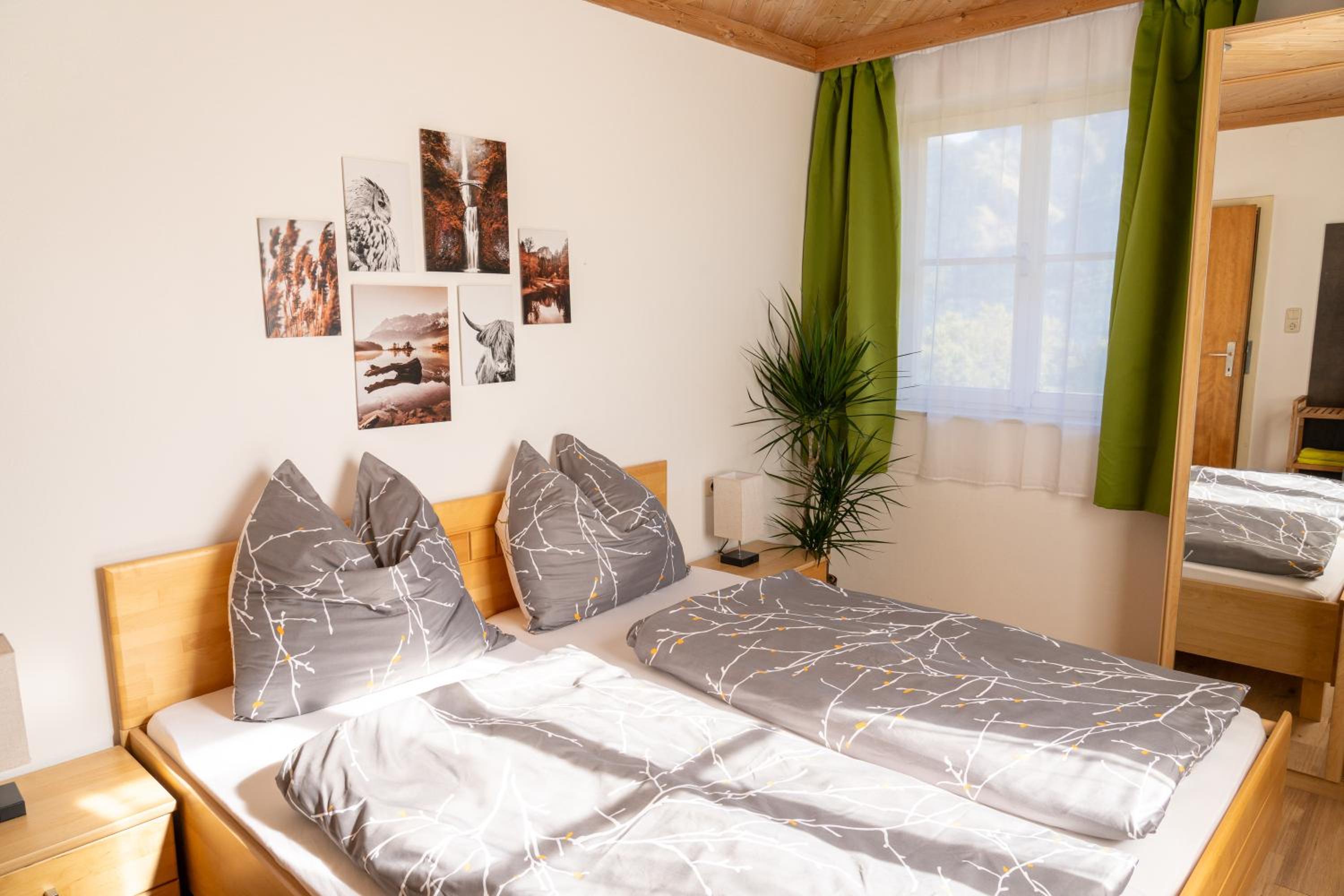 Two-Bedroom Deluxe Apartment with Garden View