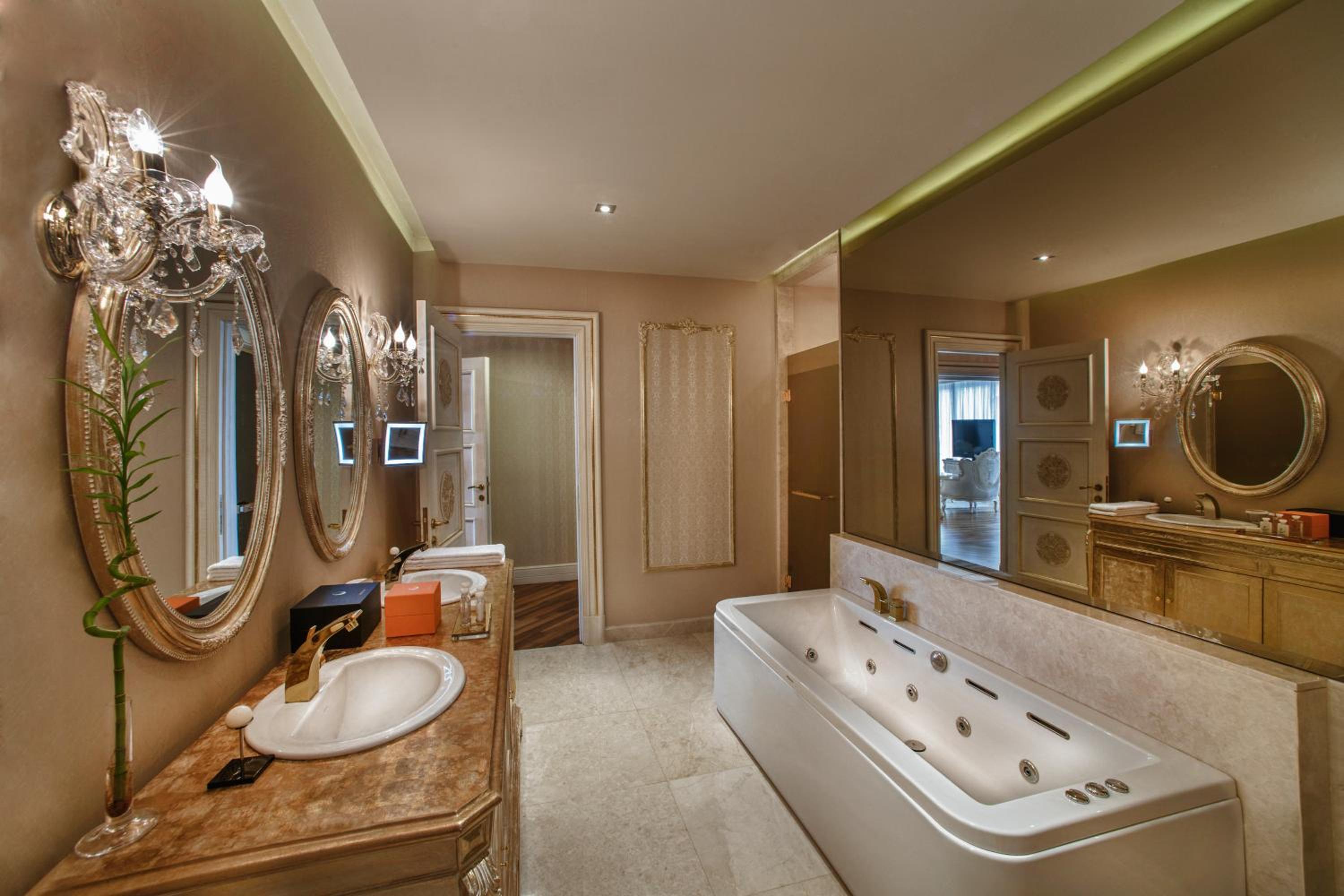 King Suite