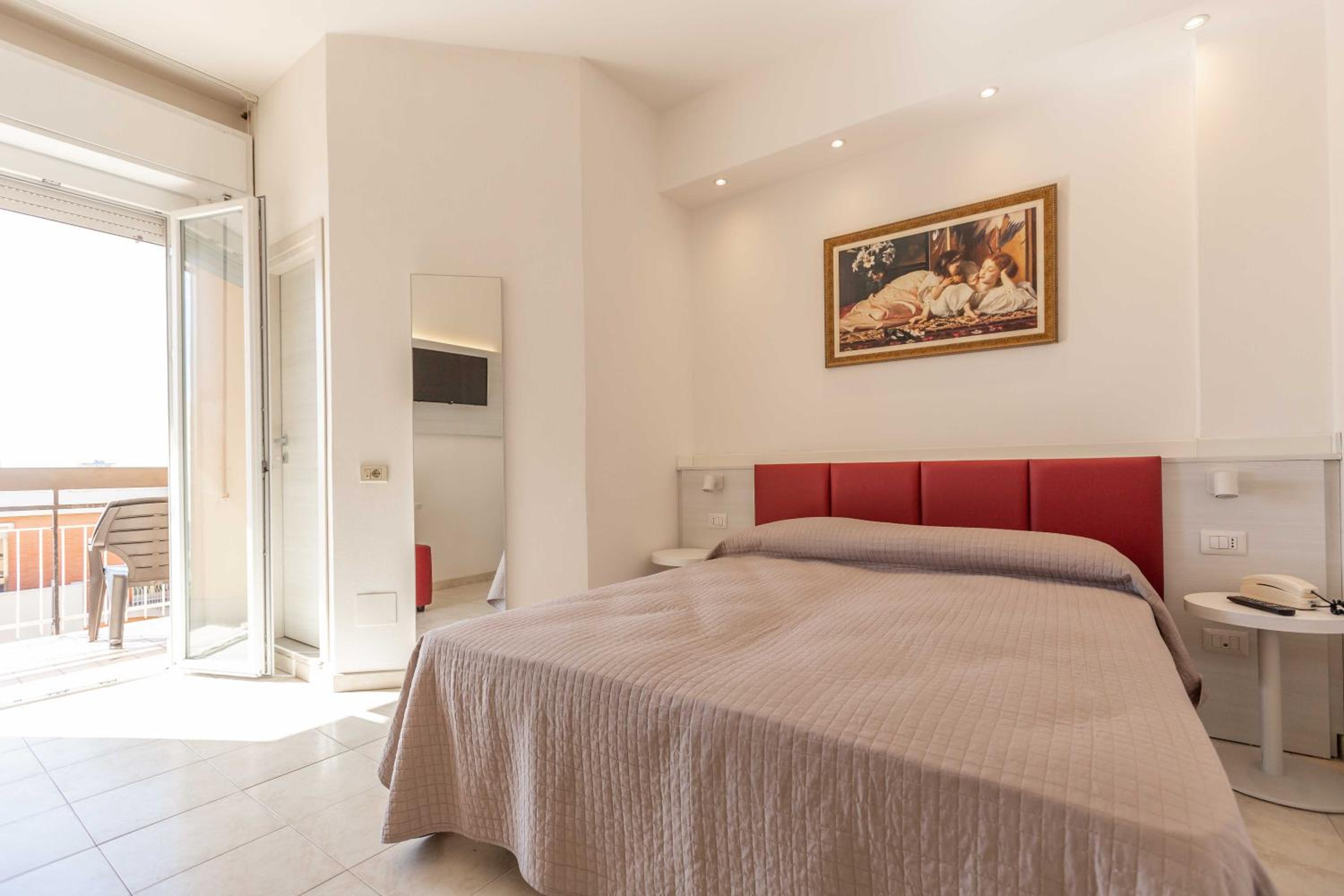Double or Twin Room - Photo 10