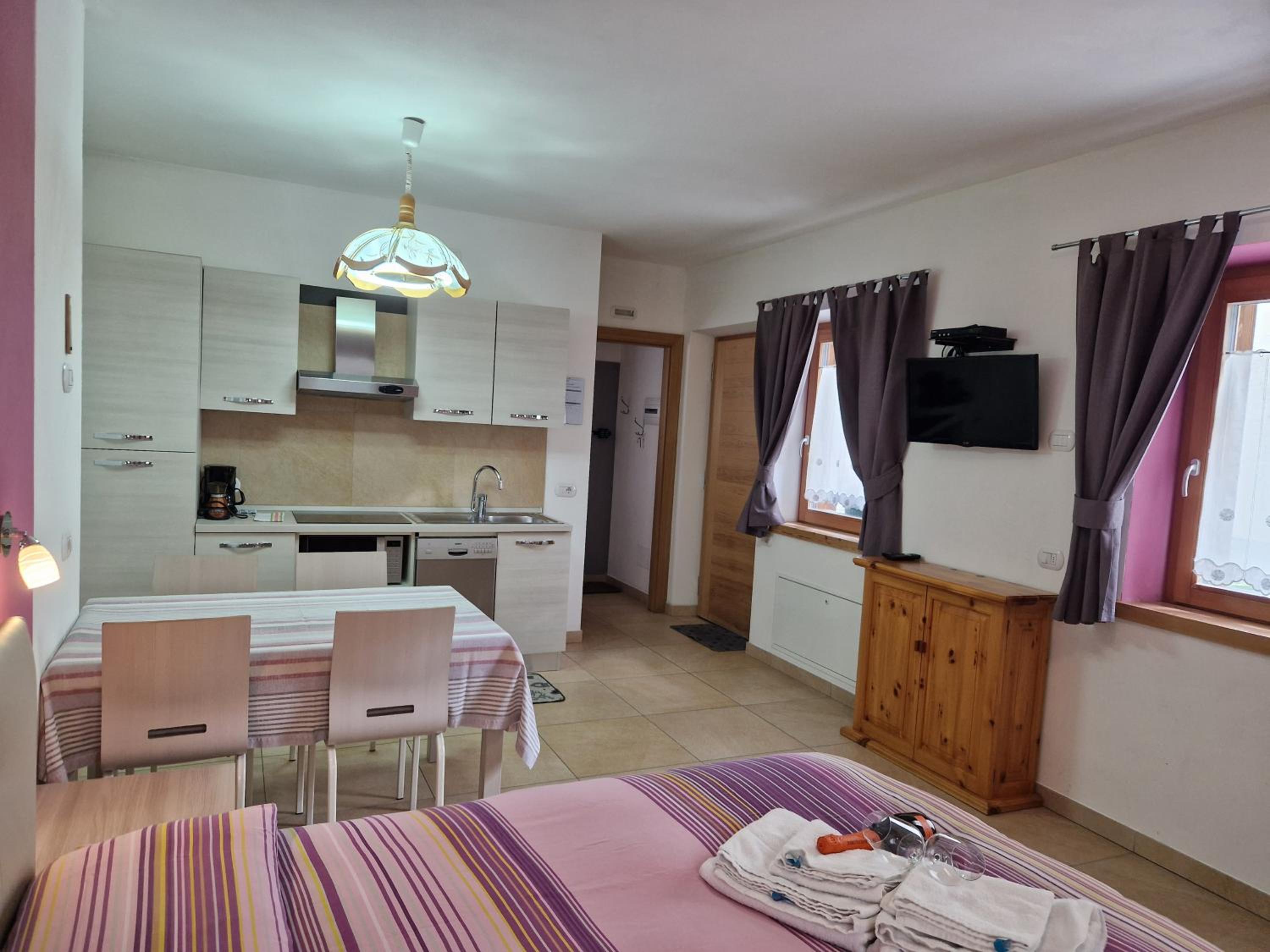 One-Bedroom Apartment