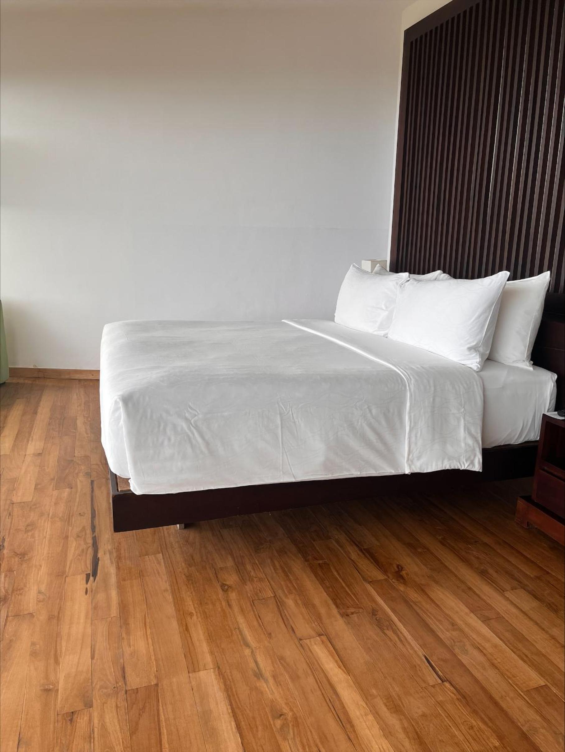 Penthouse with Free Room Upgrade on Availability + Early Check-In/Late Check-Out on Availability and 20% discount on F&B & Ayurvedic Treatments - Photo 1