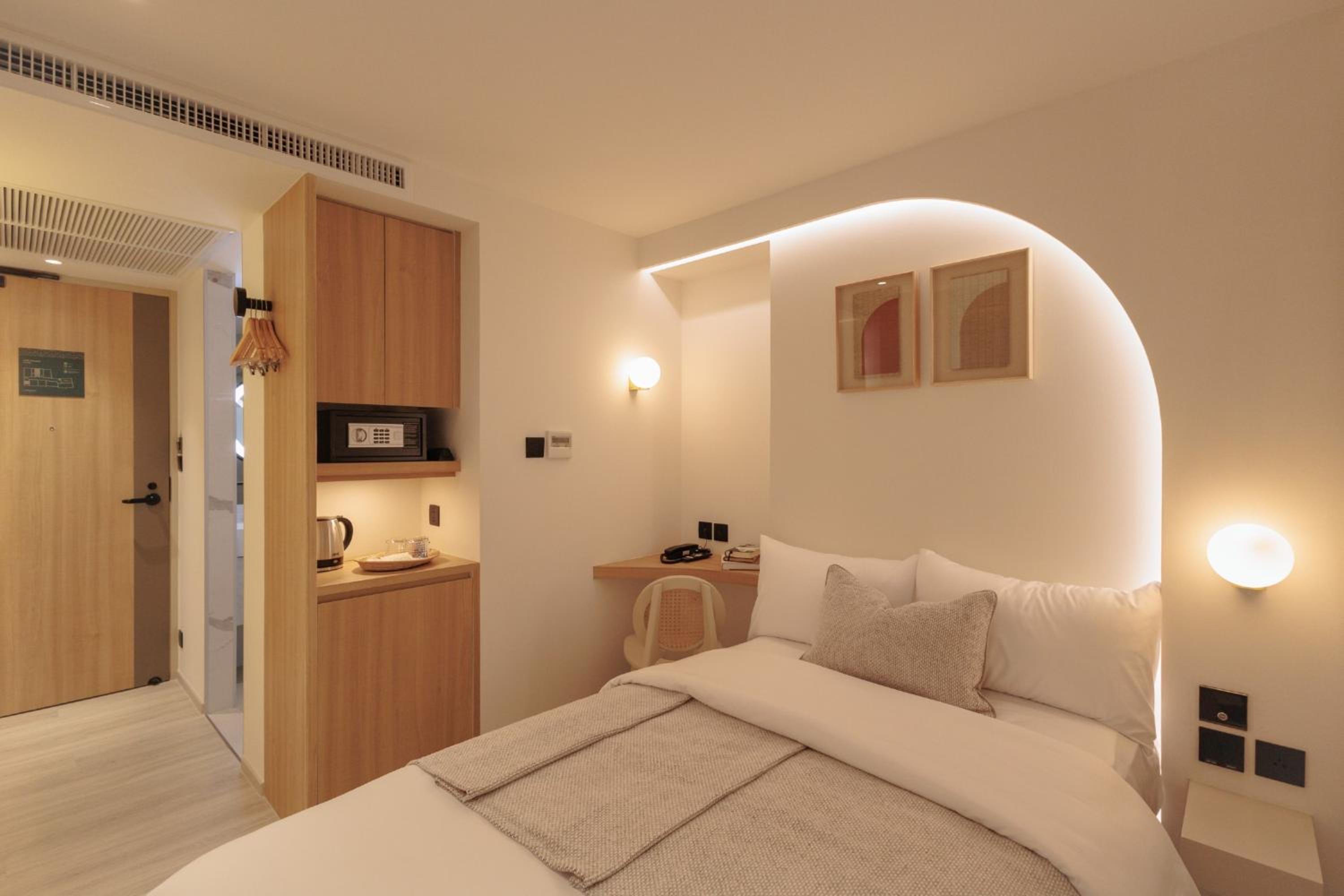 Studio Room with Single Bed