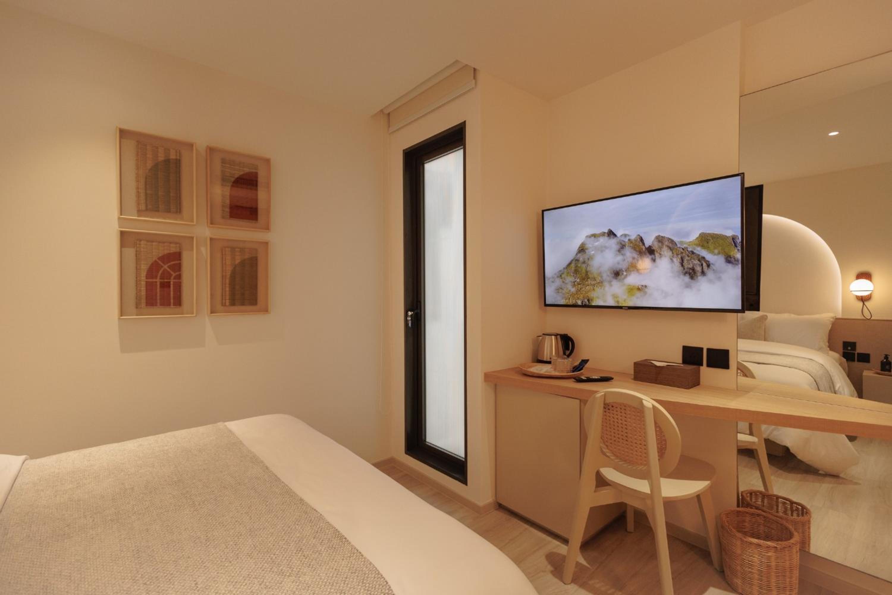 Studio Room with Double Bed  photo 3