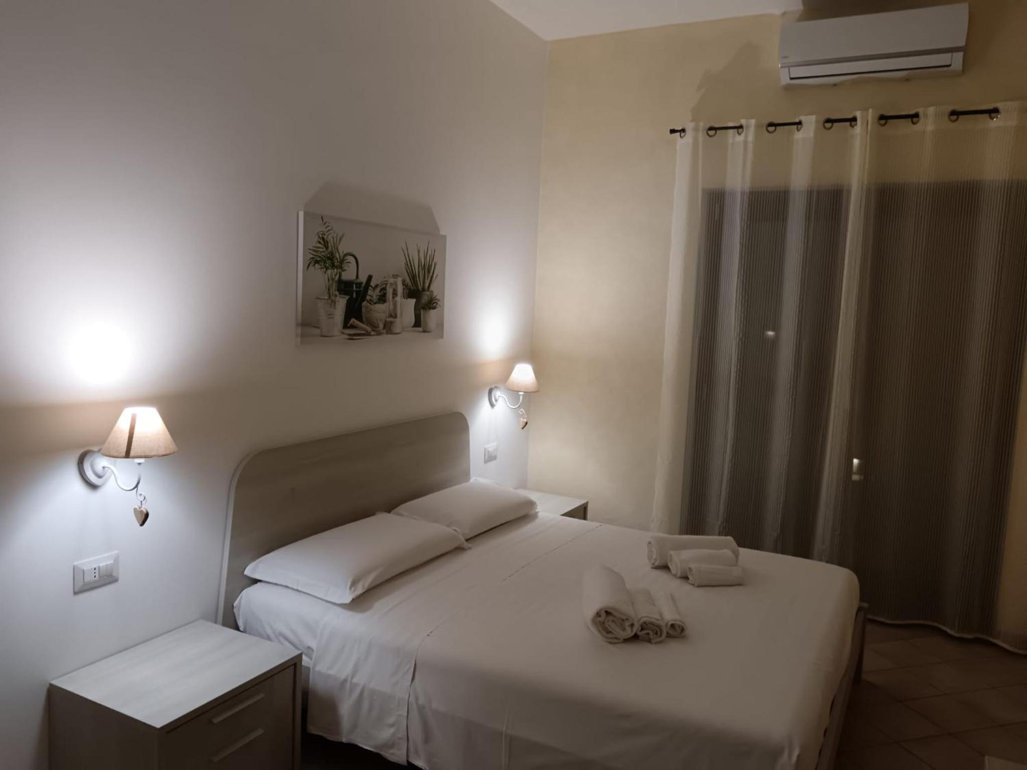 Double Room with Sea View - Photo 1