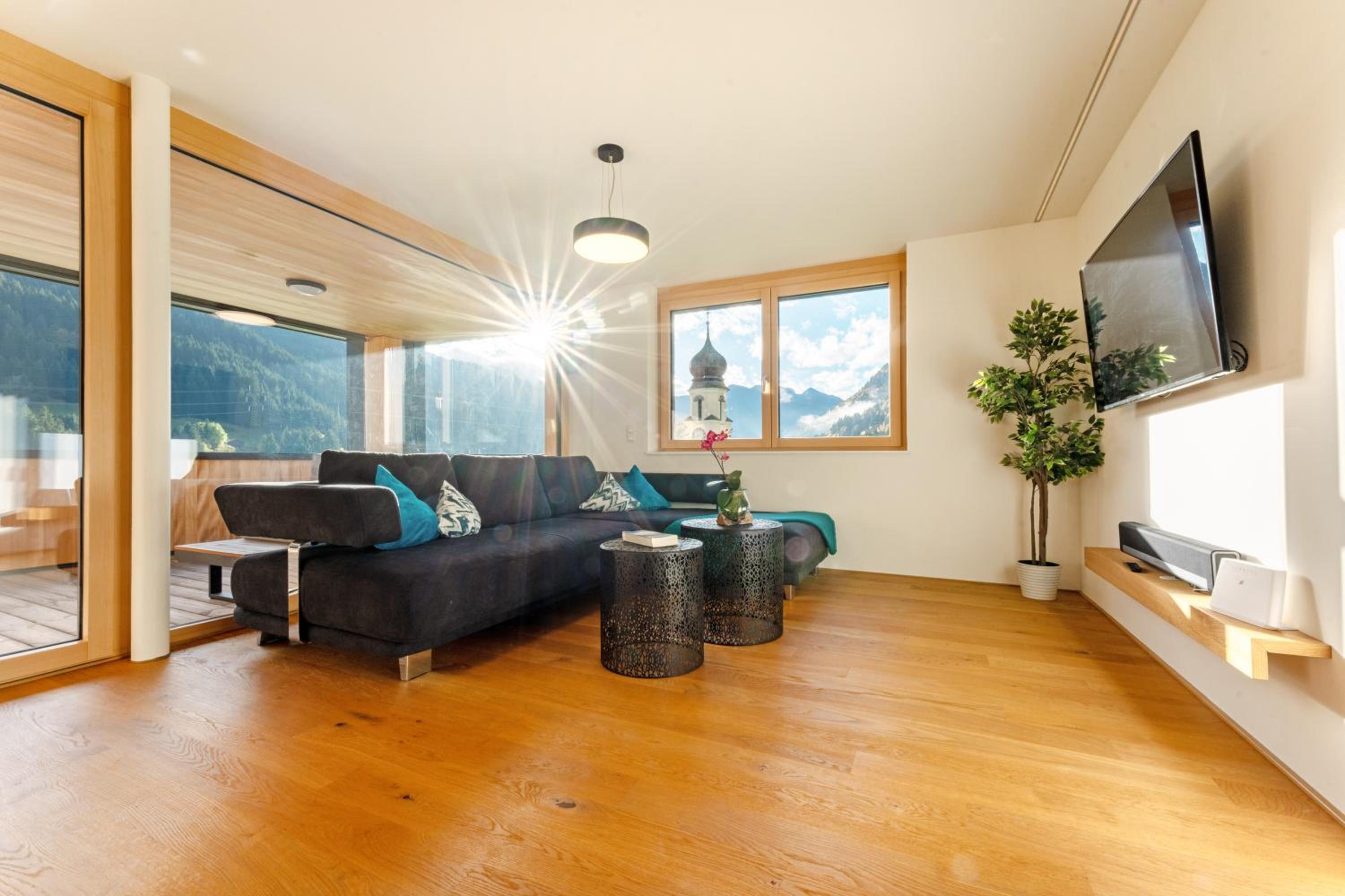 Three-Bedroom Apartment photo 1