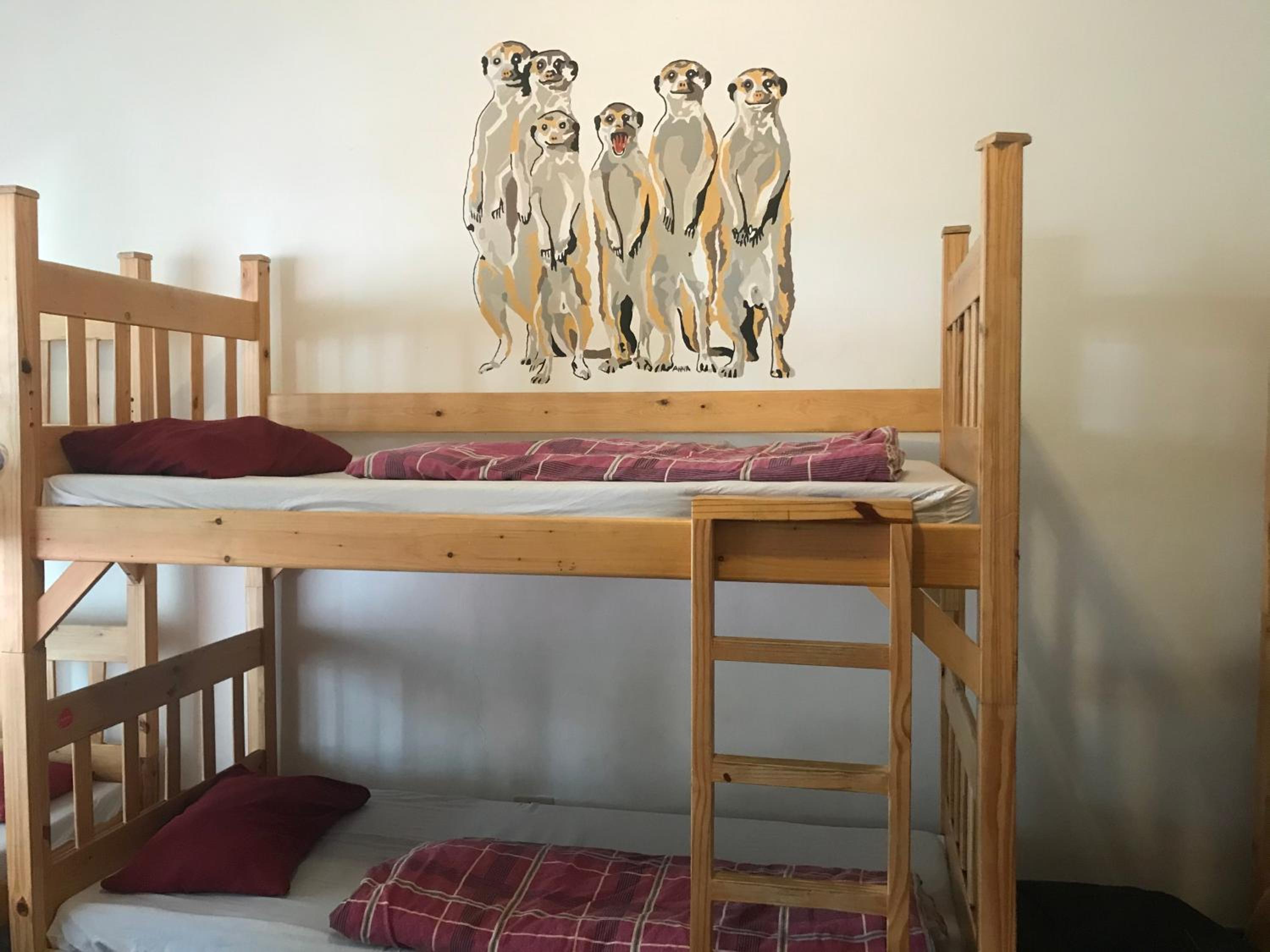 8-Bed Mixed Dormitory Room photo 2