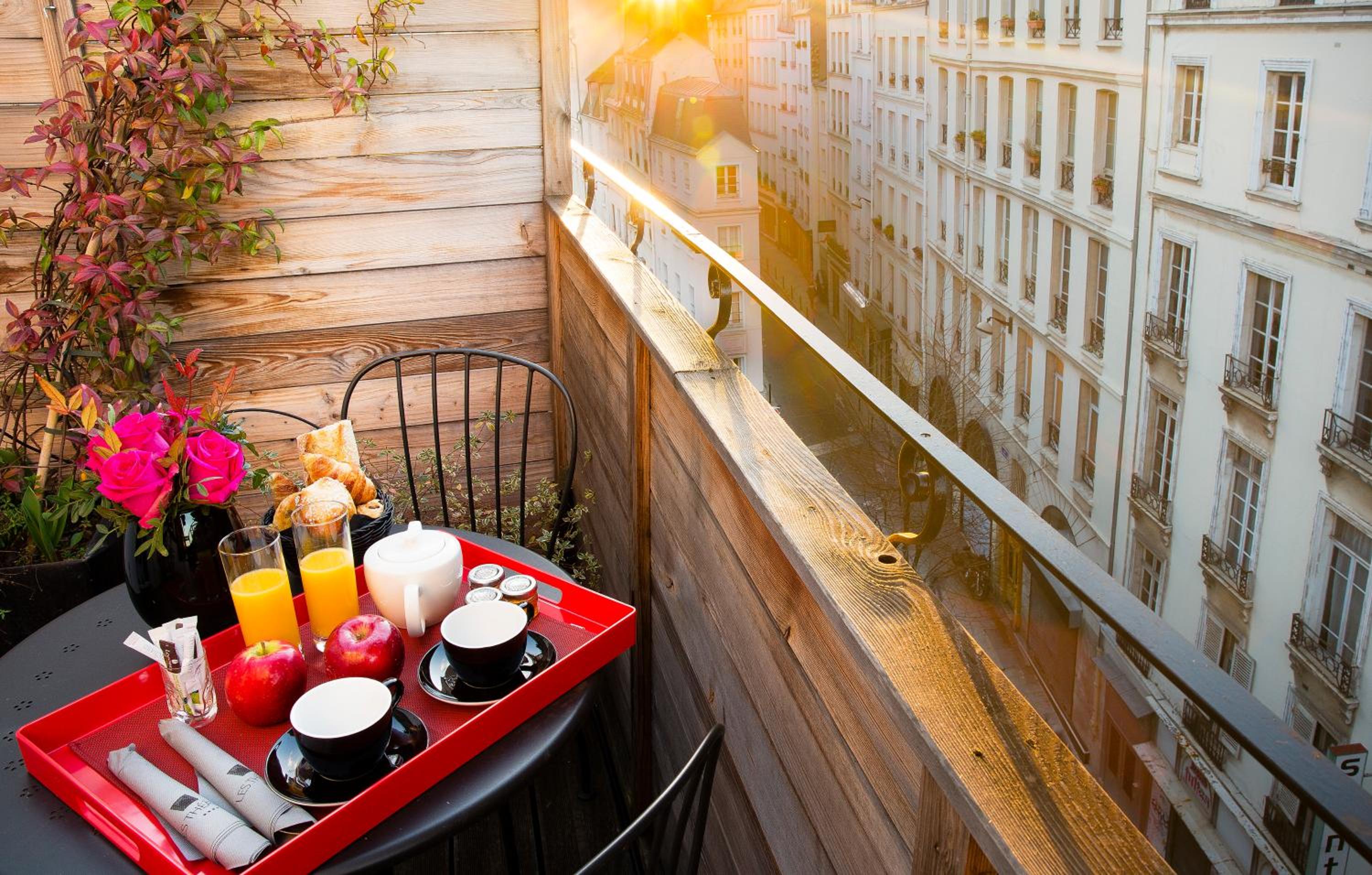 Classic Double Room with Balcony photo 3