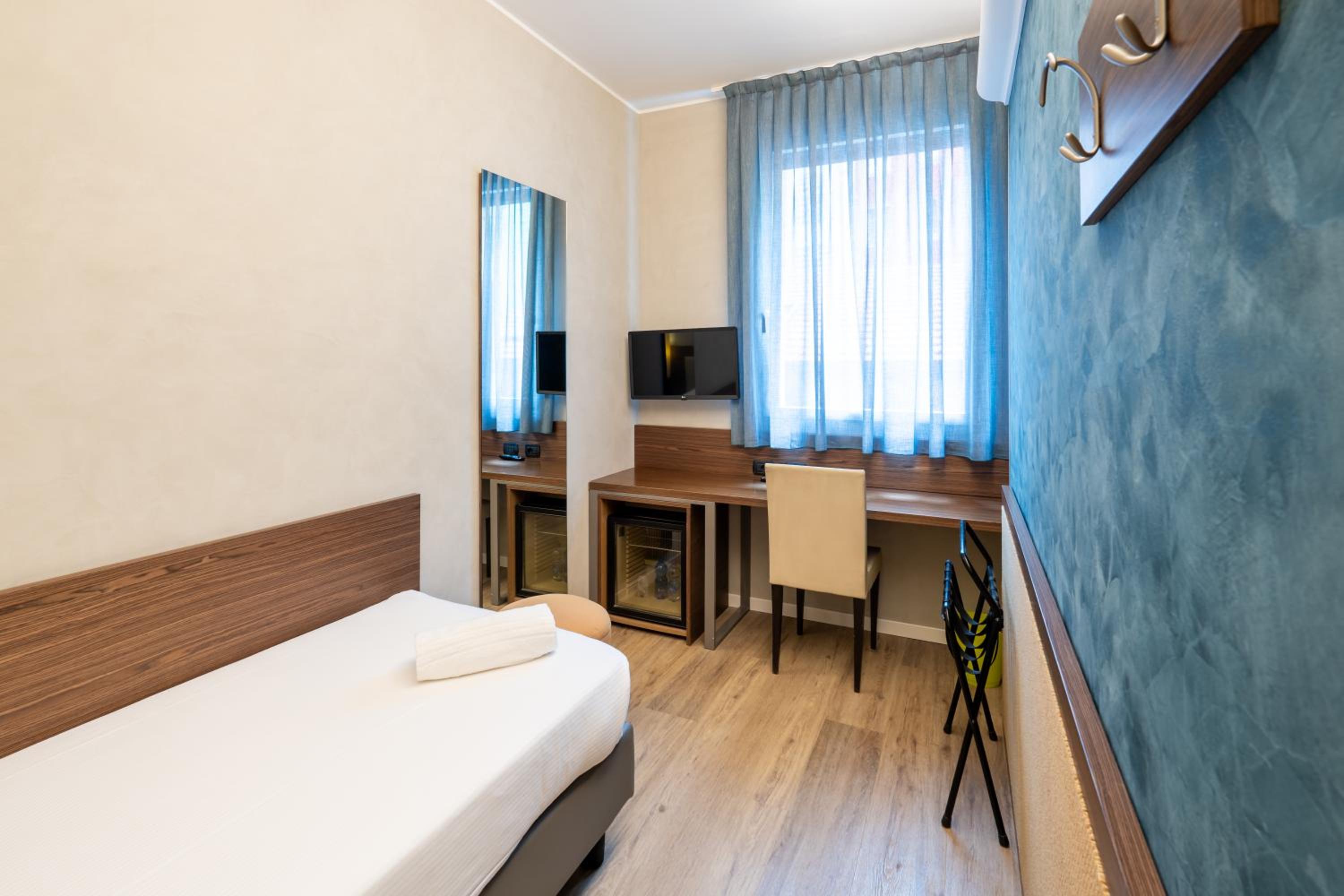 Premium Single Room