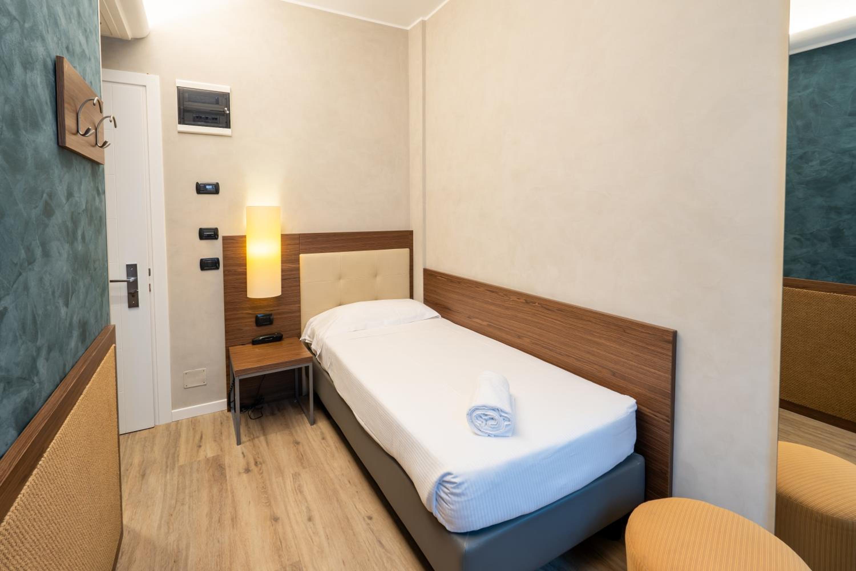 Premium Single Room