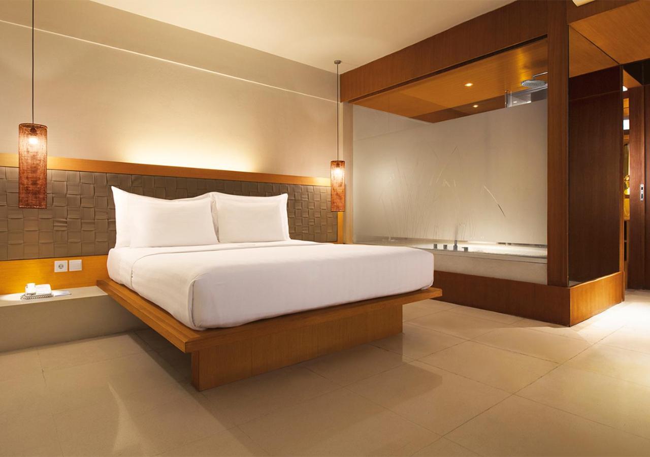 1-Bedroom Suite Pool View with Balcony - Photo 11