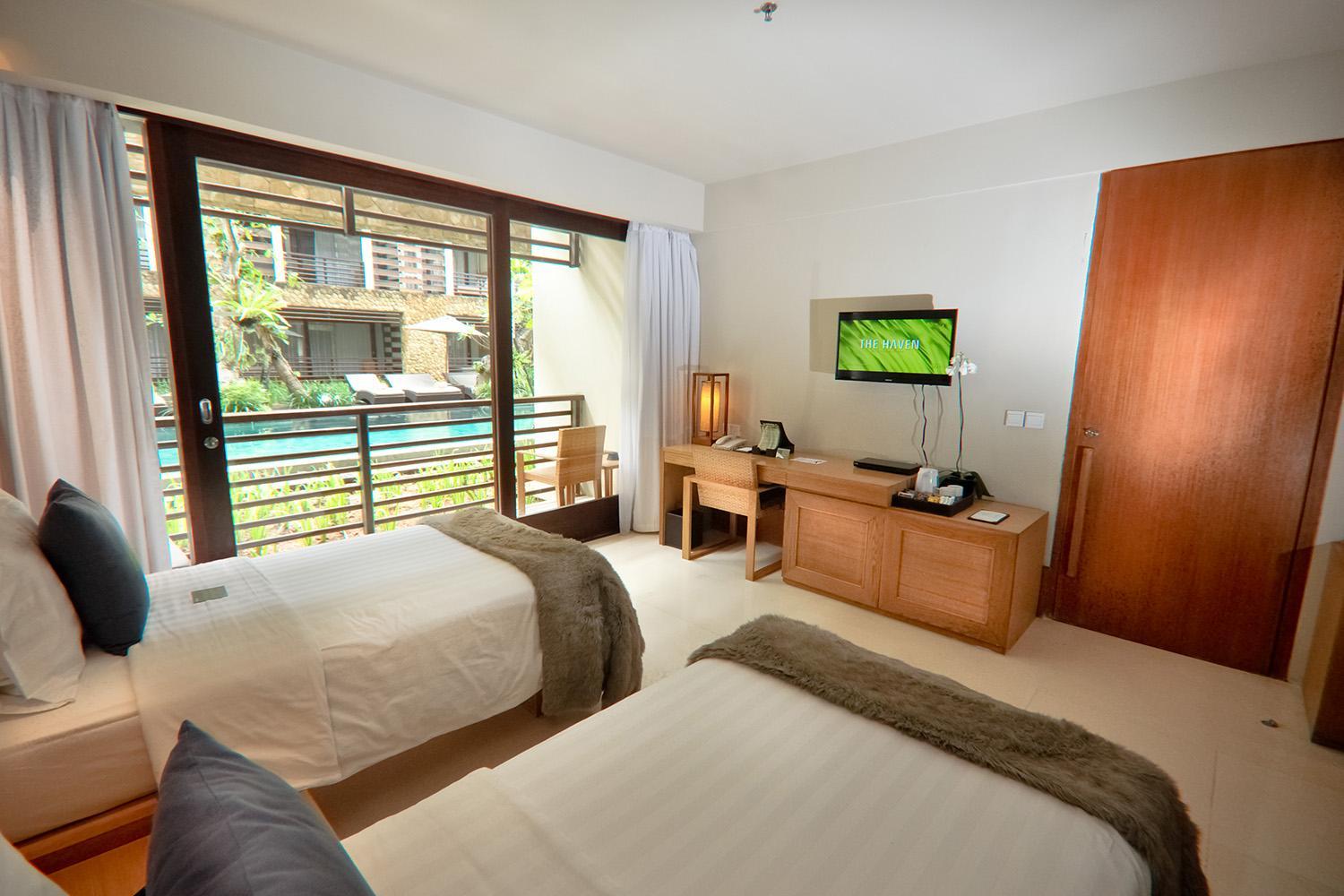 2-Bedroom Suite Pool View with Balcony - Photo 14