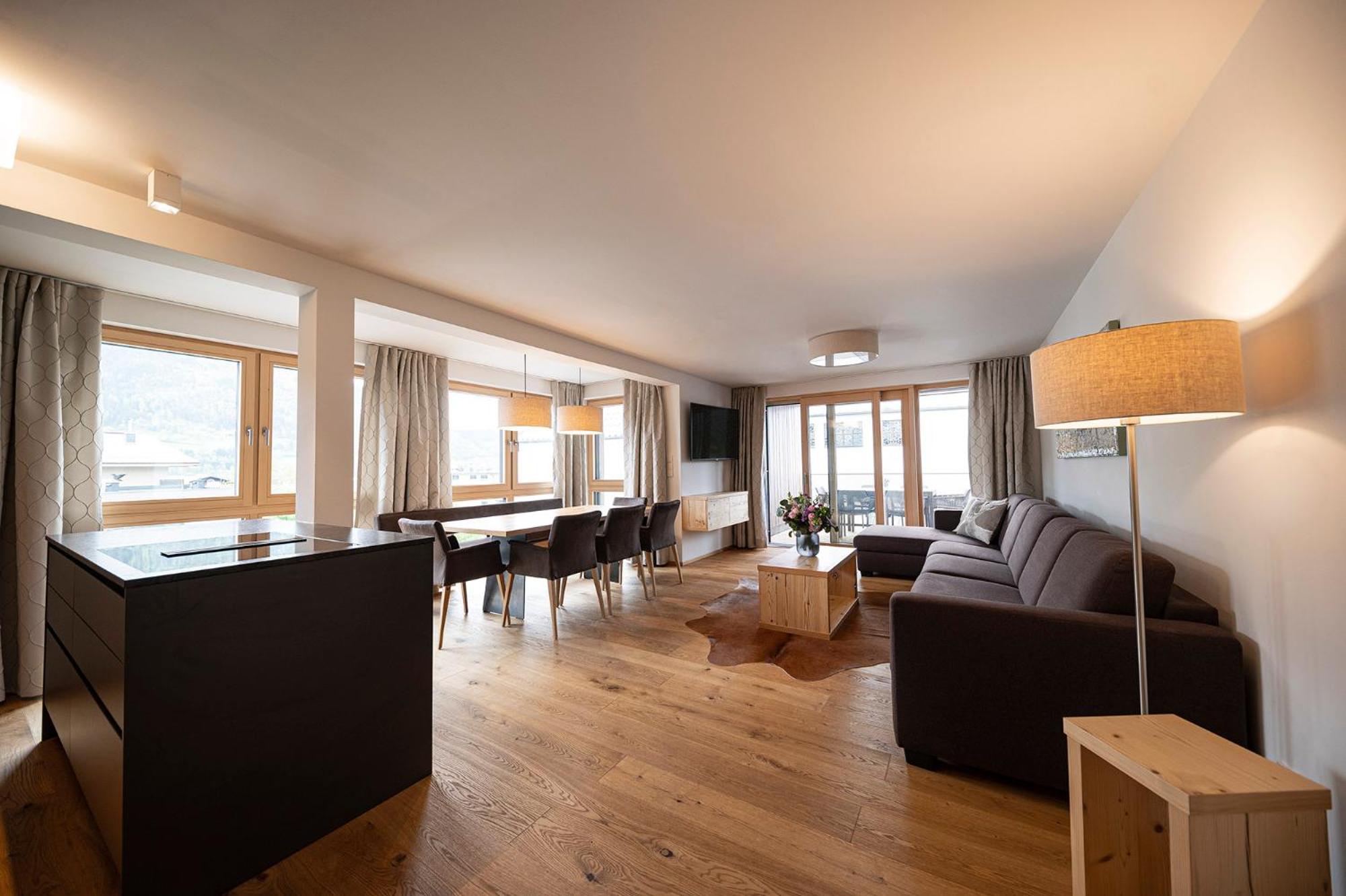 Three-Bedroom Apartment - Top 101