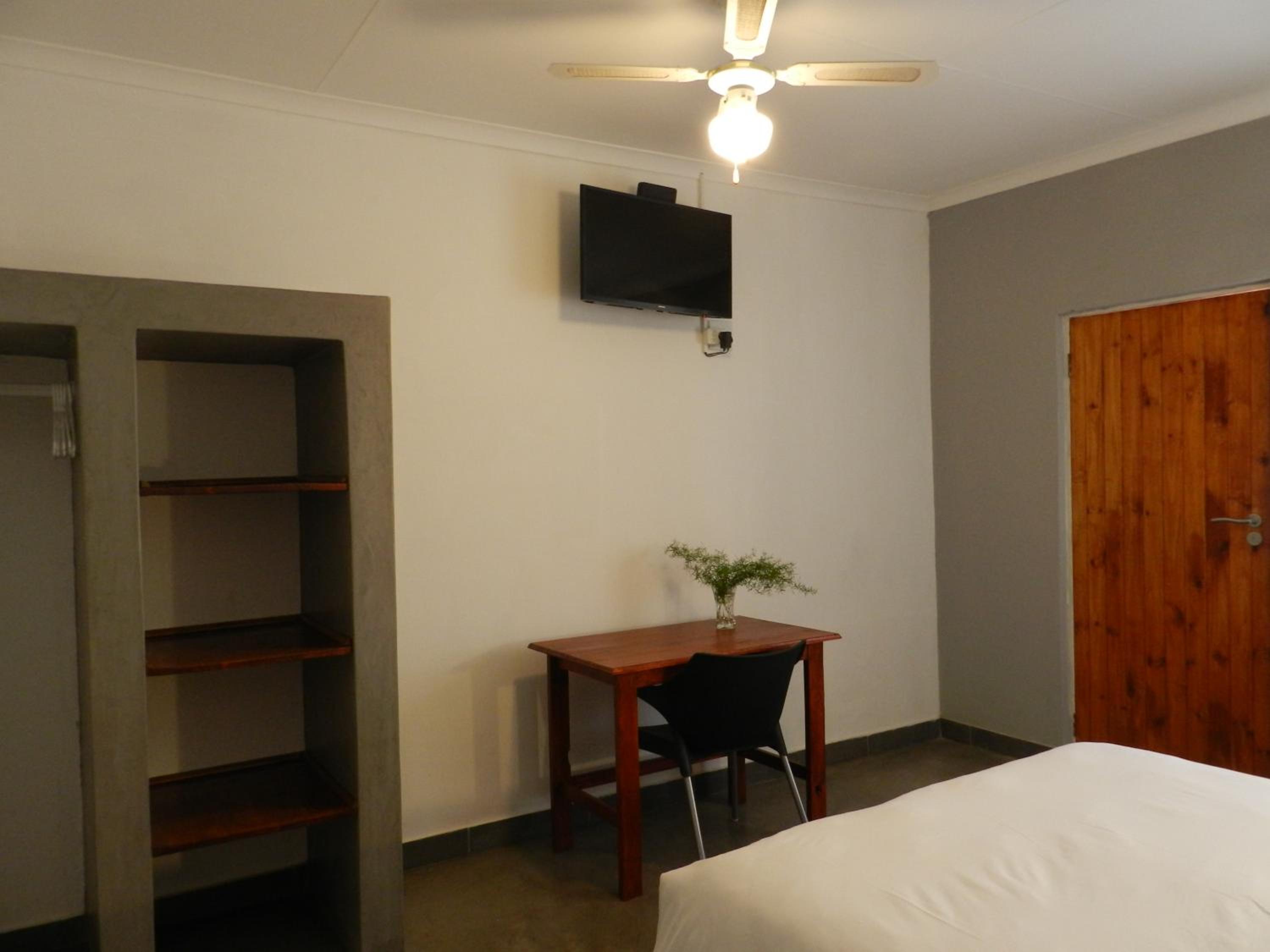 Double Room with Patio photo 3