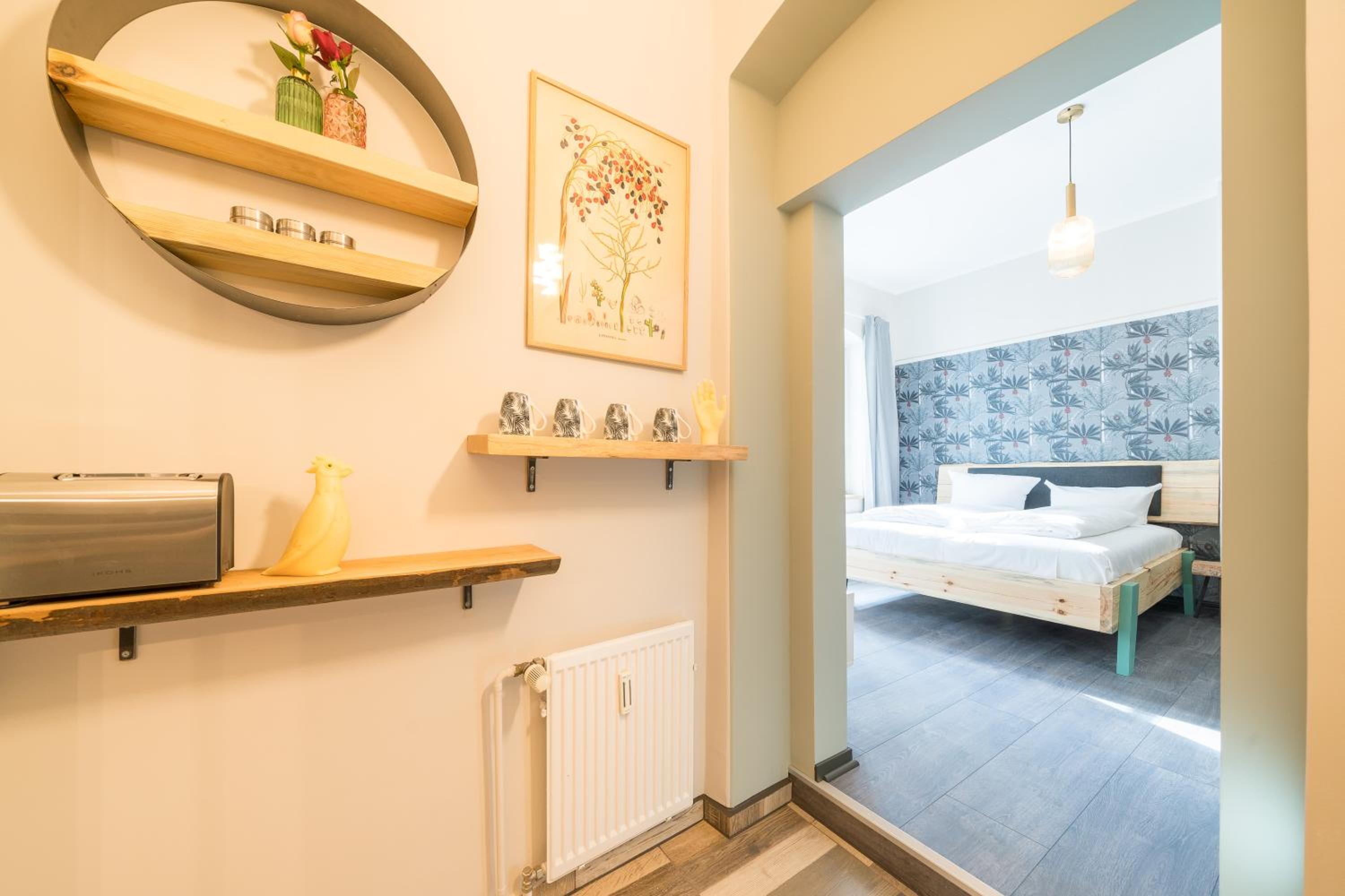 One-Bedroom Apartment - Photo 9