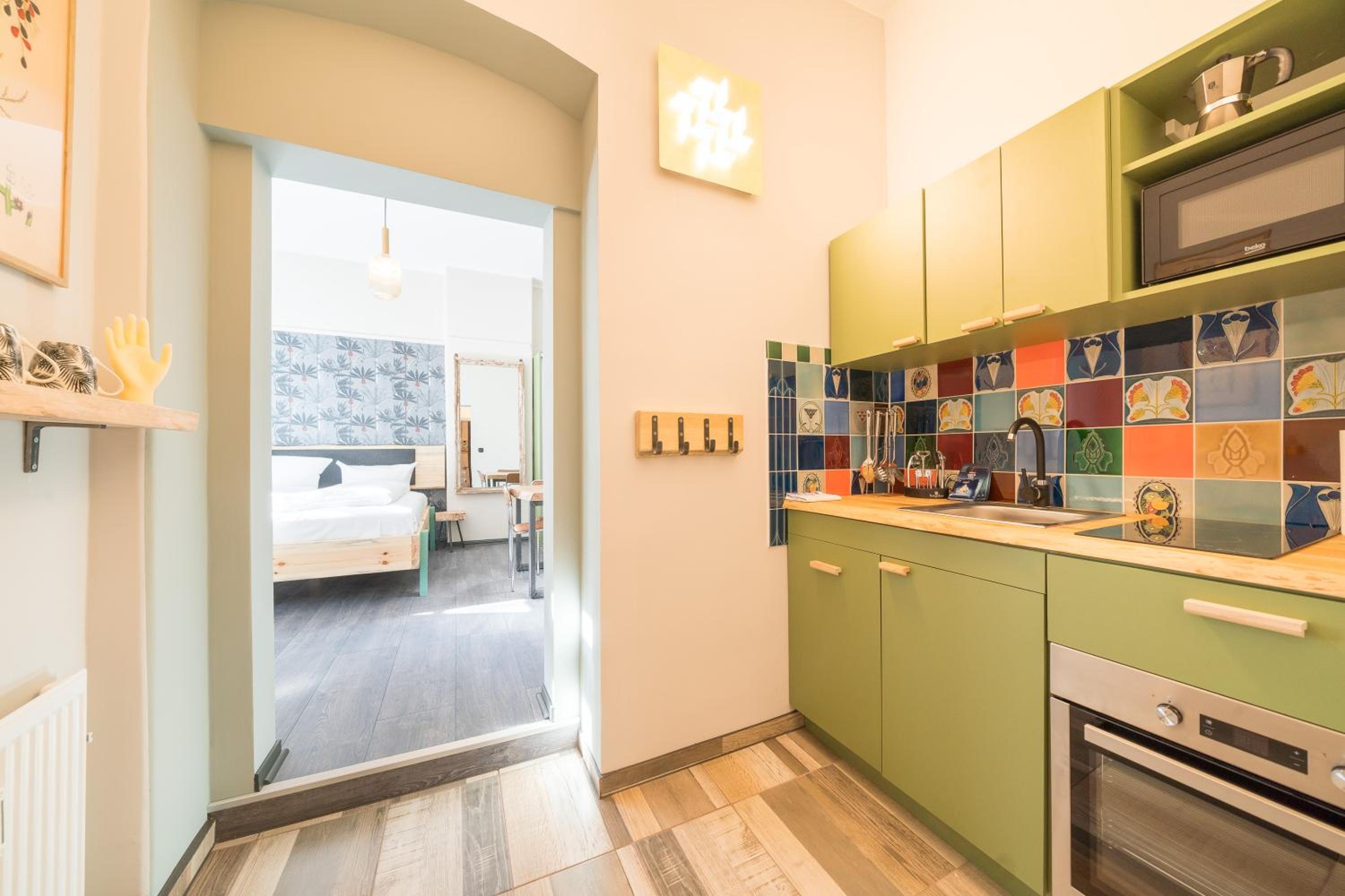 One-Bedroom Apartment - Photo 6