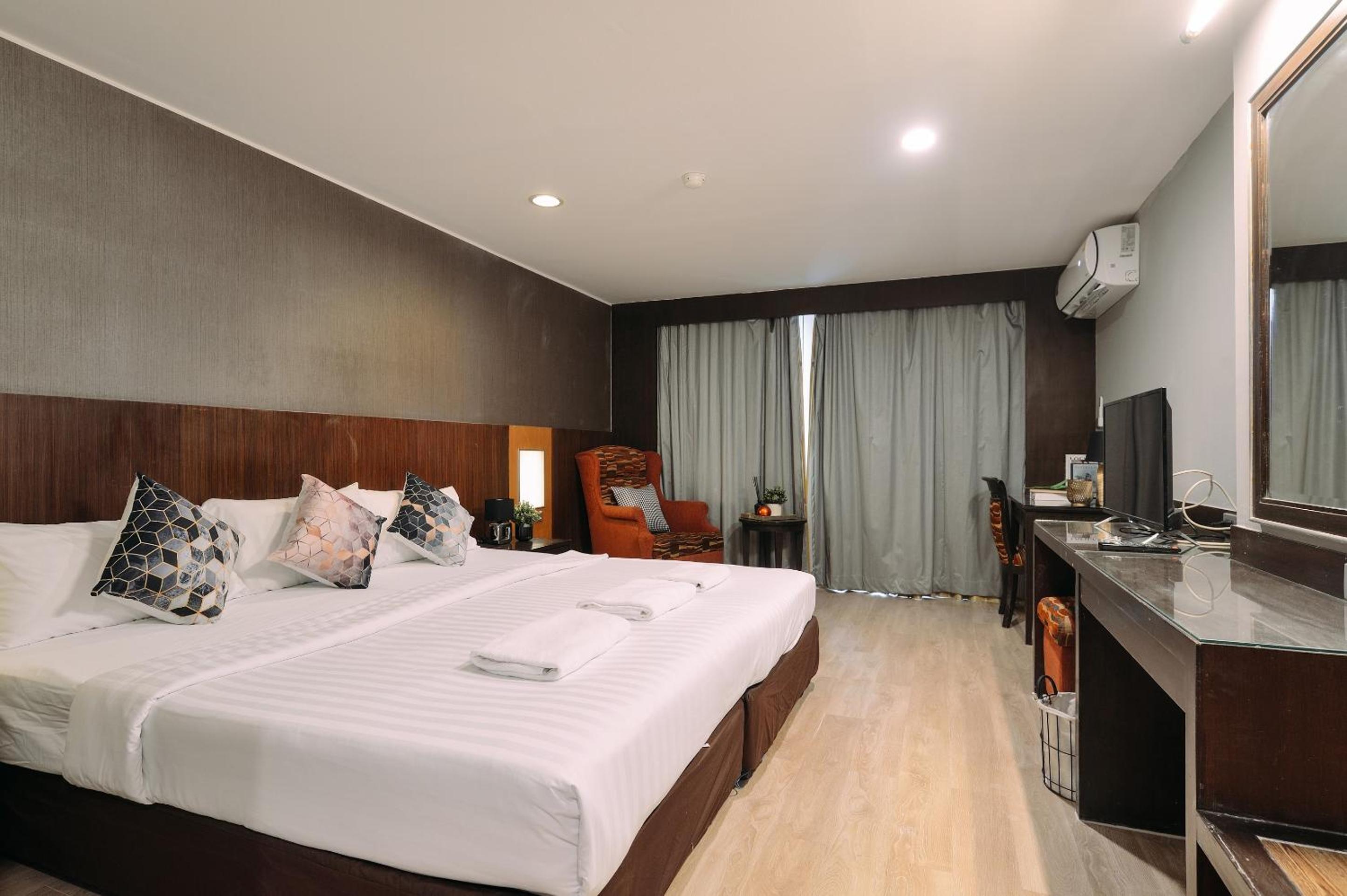 Deluxe Triple Room photo 2