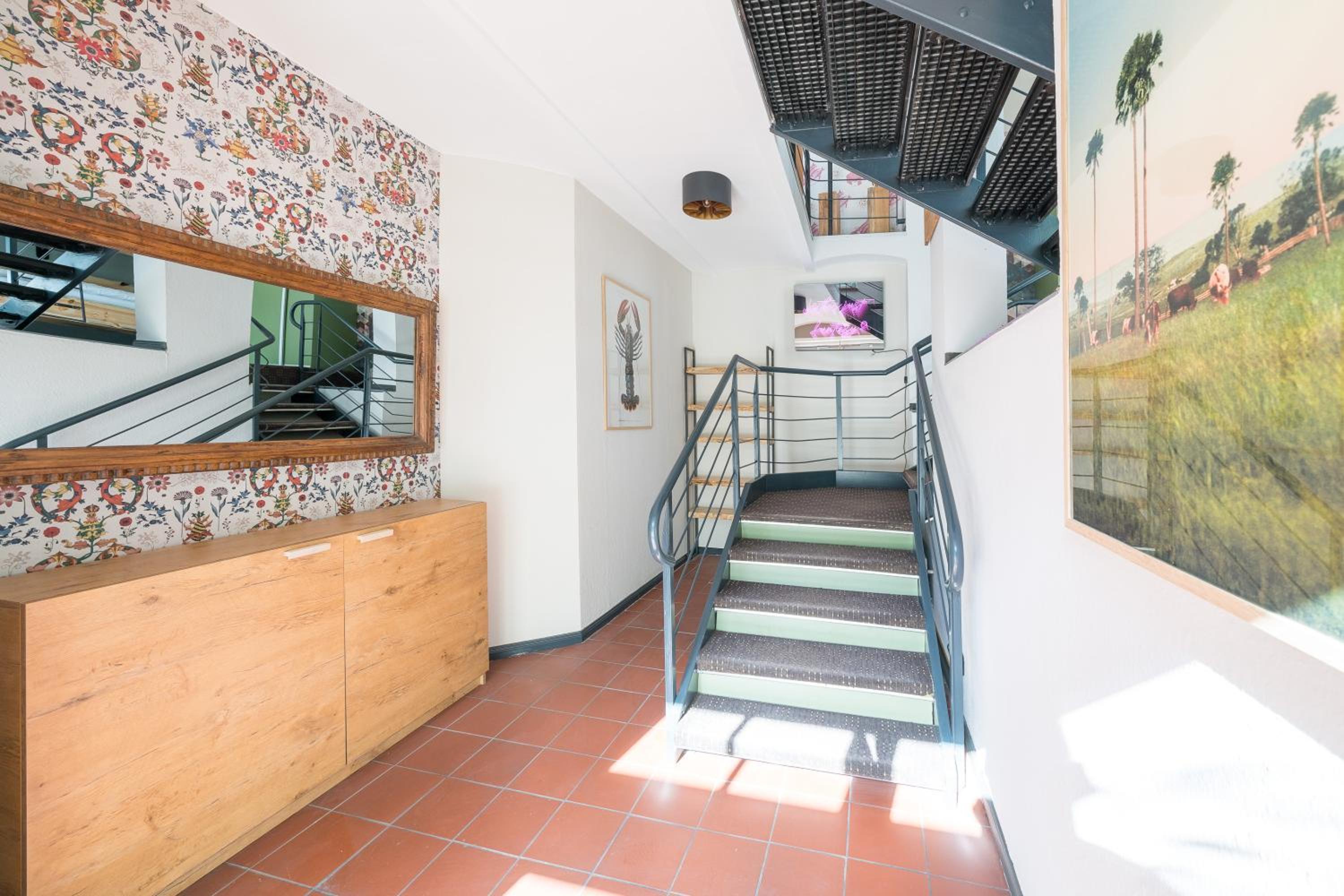 Two-Bedroom Apartment - Photo 12