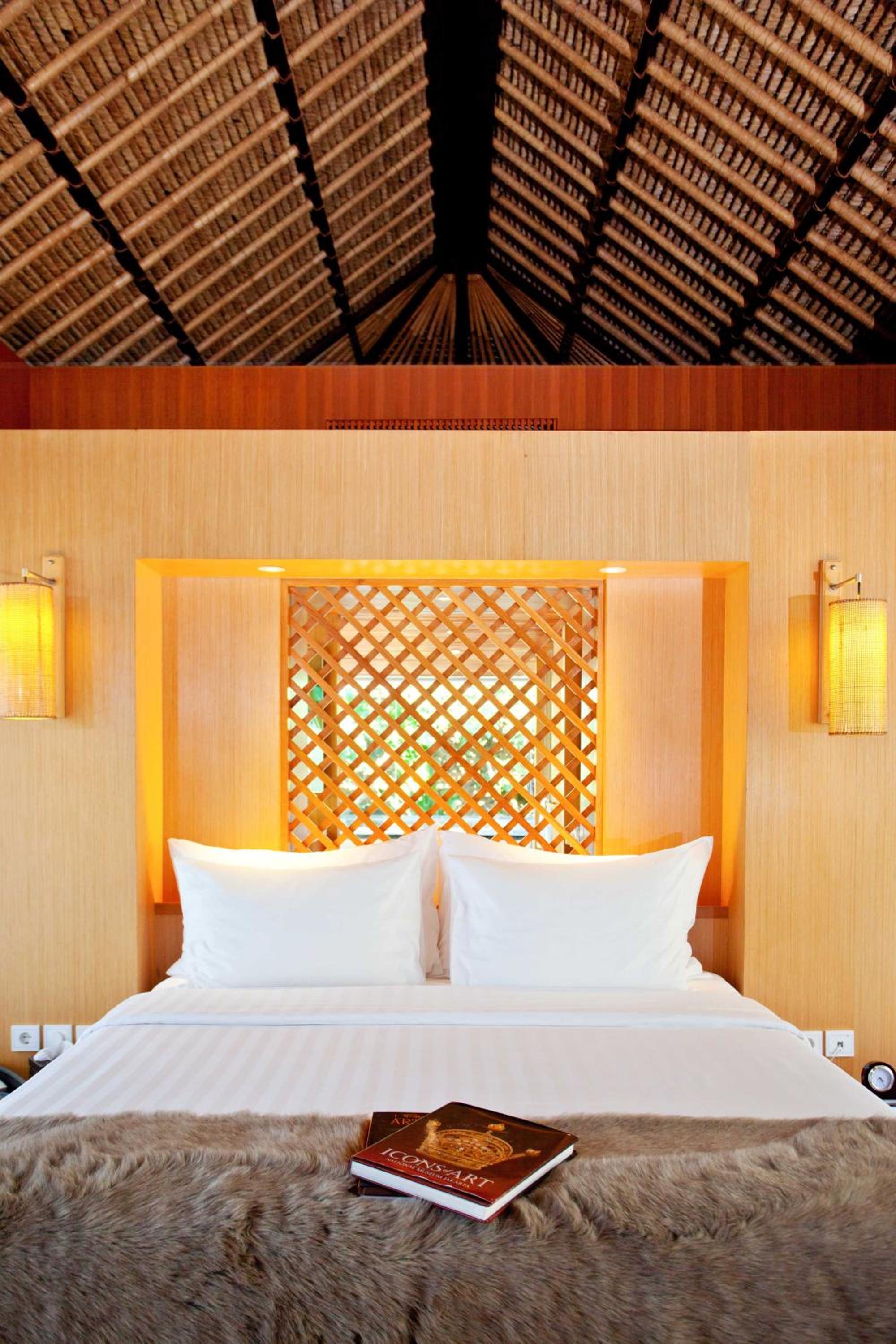 1-Bedroom Villa with Private Pool - Photo 13