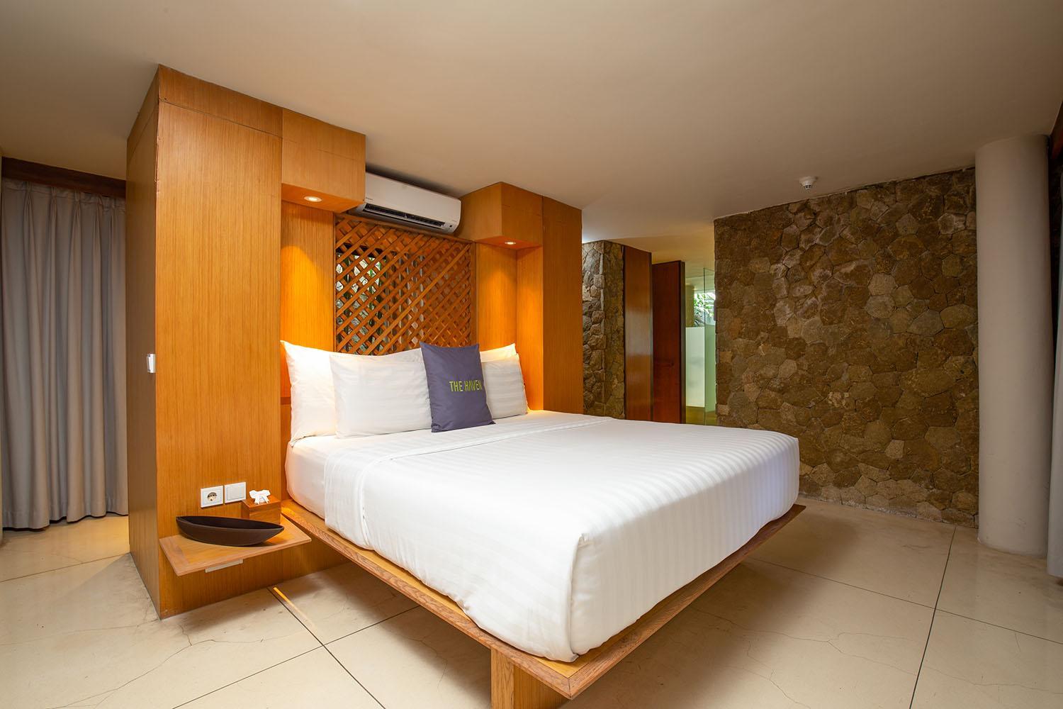 2-Bedroom Villa with Private Pool - Photo 11