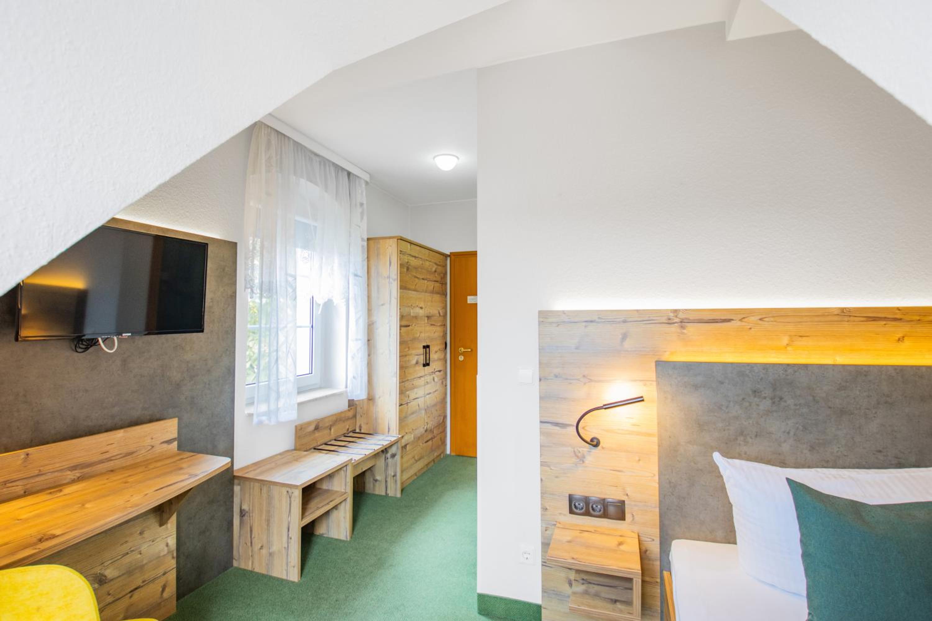 Single Room photo 3