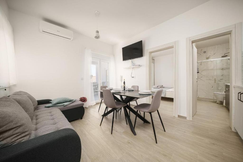 Two-Bedroom Apartment photo 1