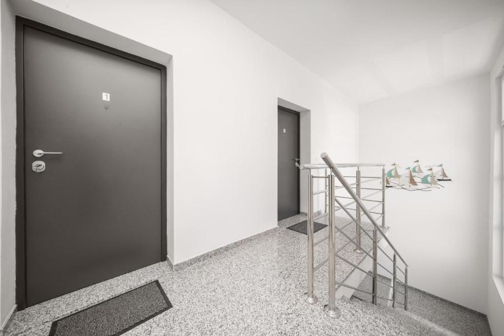 Two-Bedroom Apartment photo 2