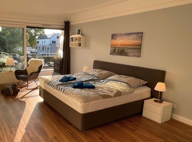 One-Bedroom Apartment photo 1