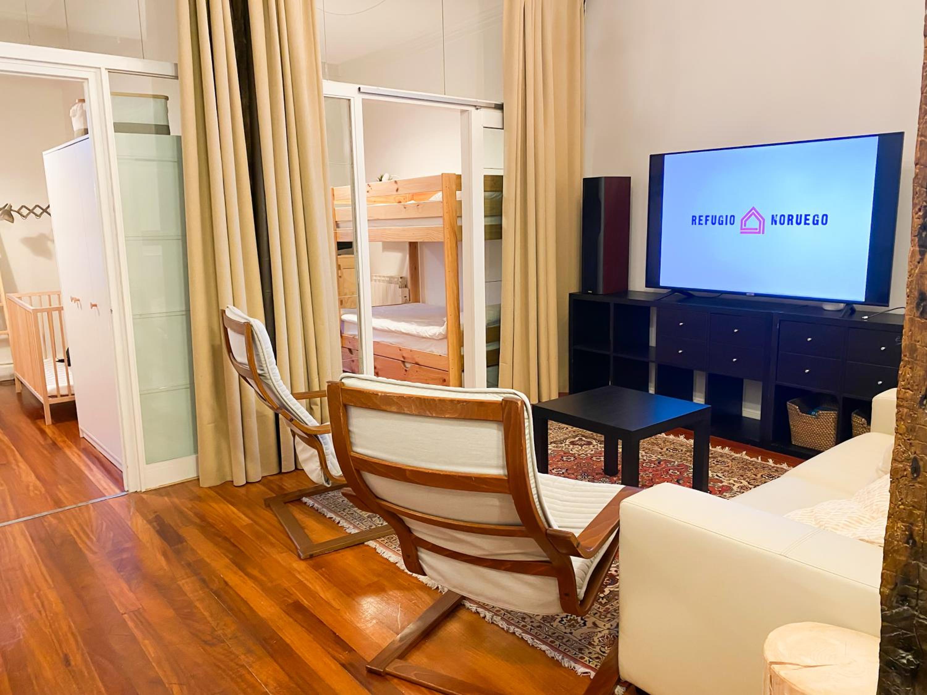 Apartamento con Balcón