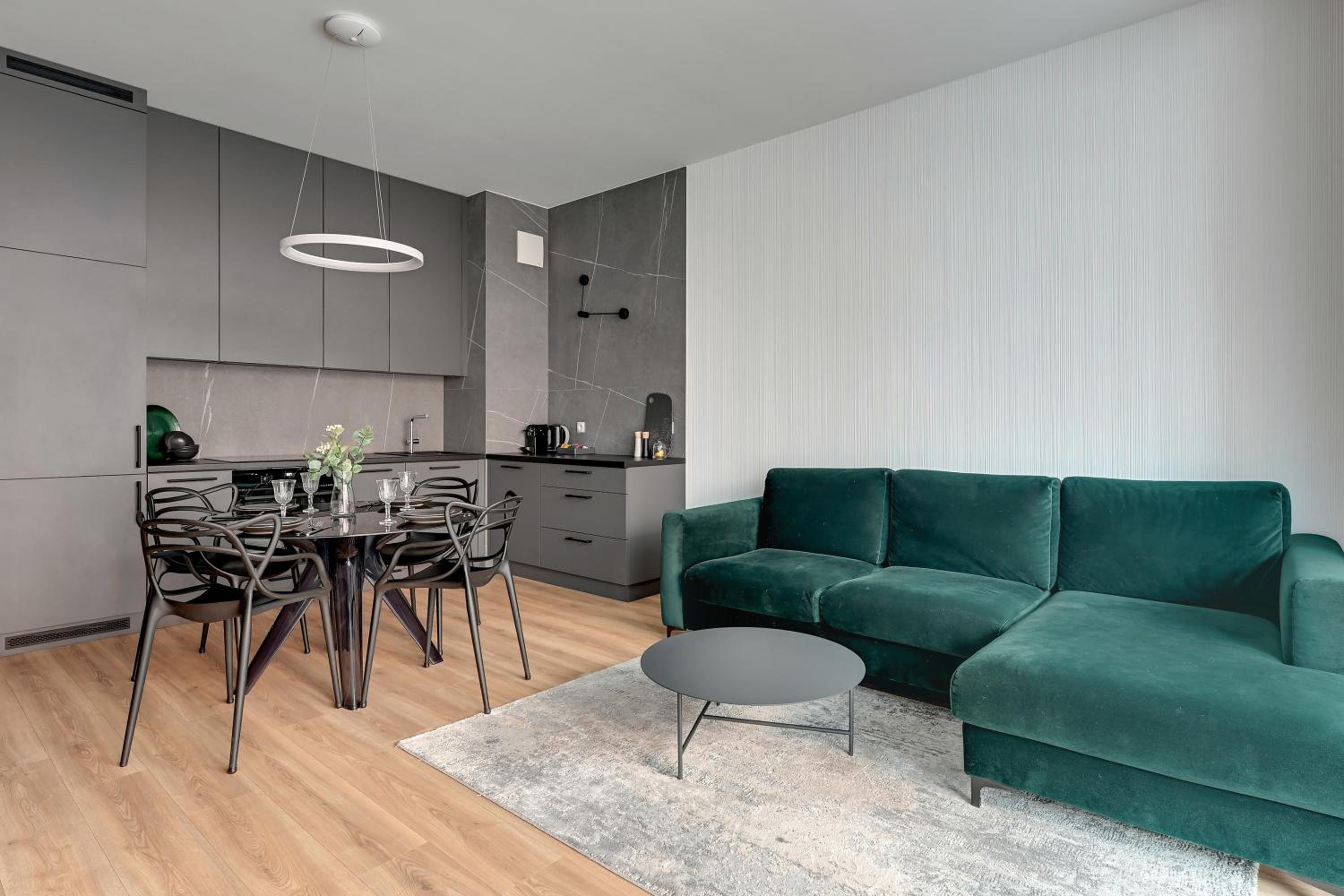Deluxe Apartment