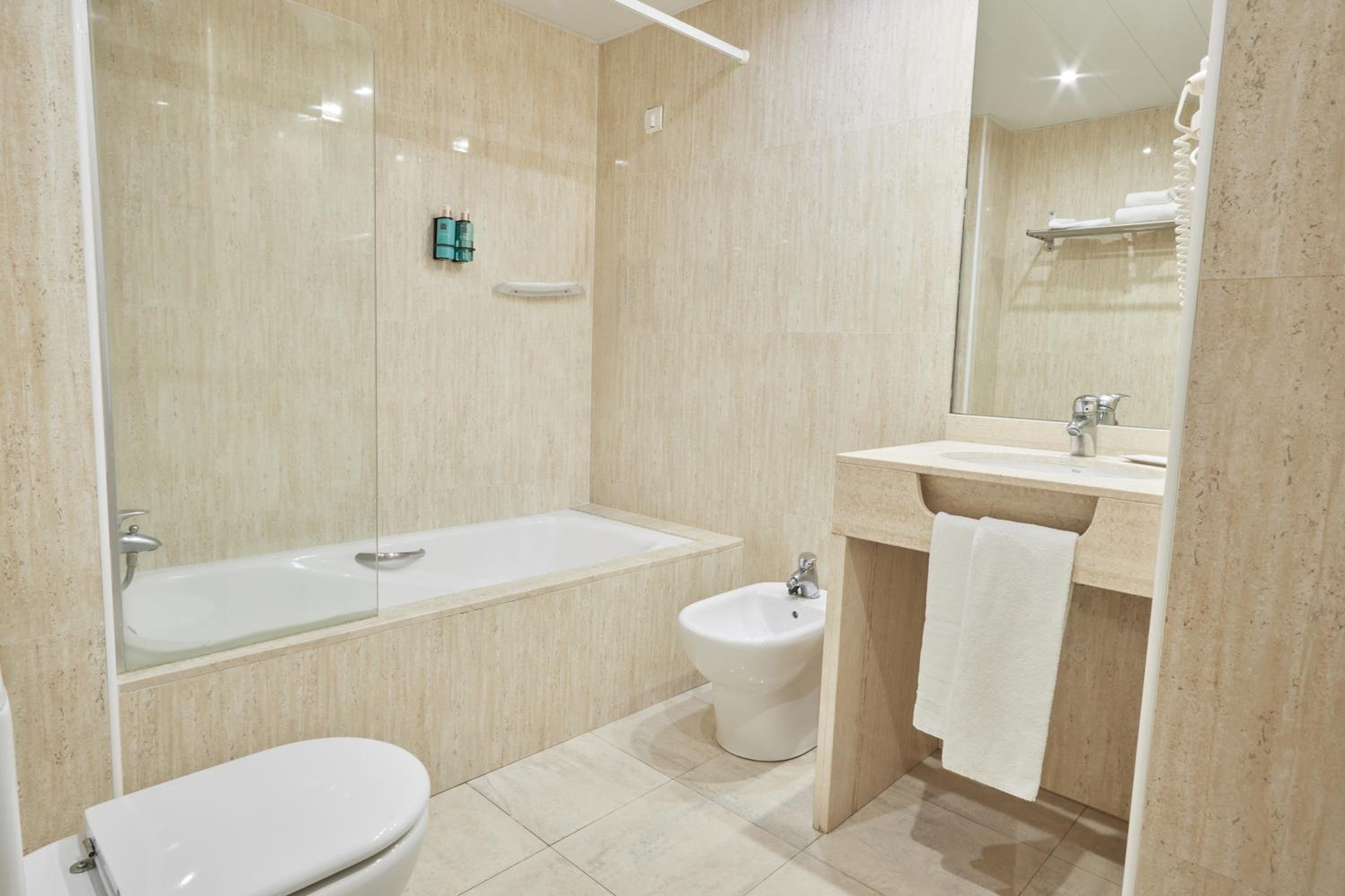 Family Apartment with Sea View - Photo 4