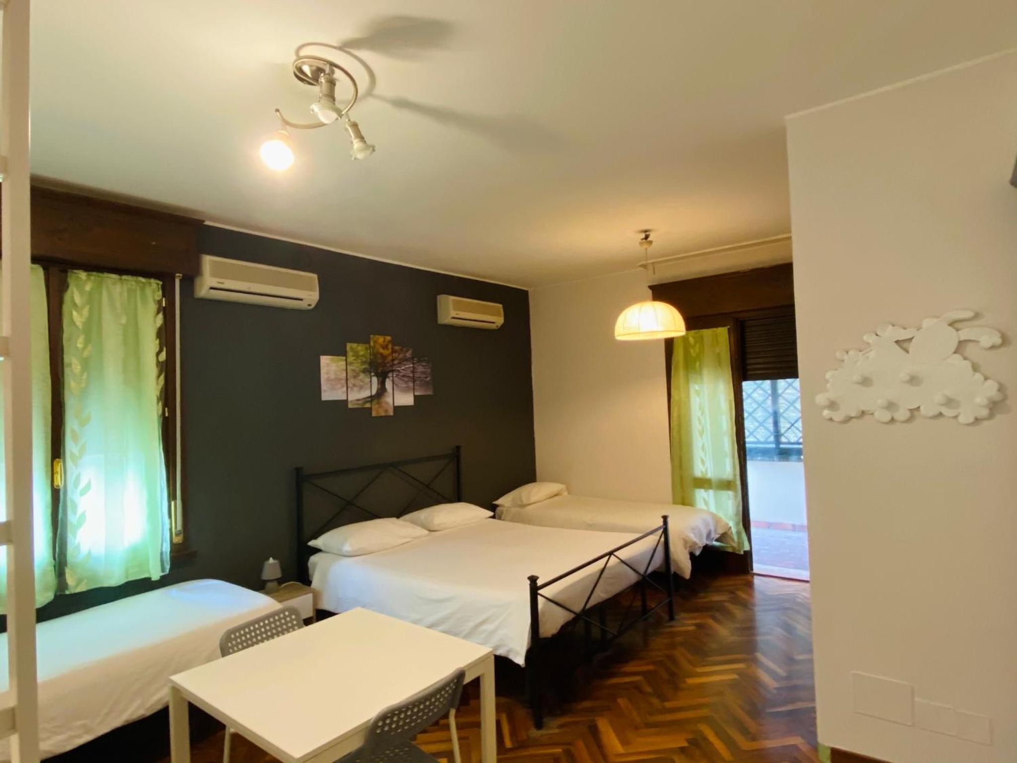 Quadruple Room with Bathroom photo 2