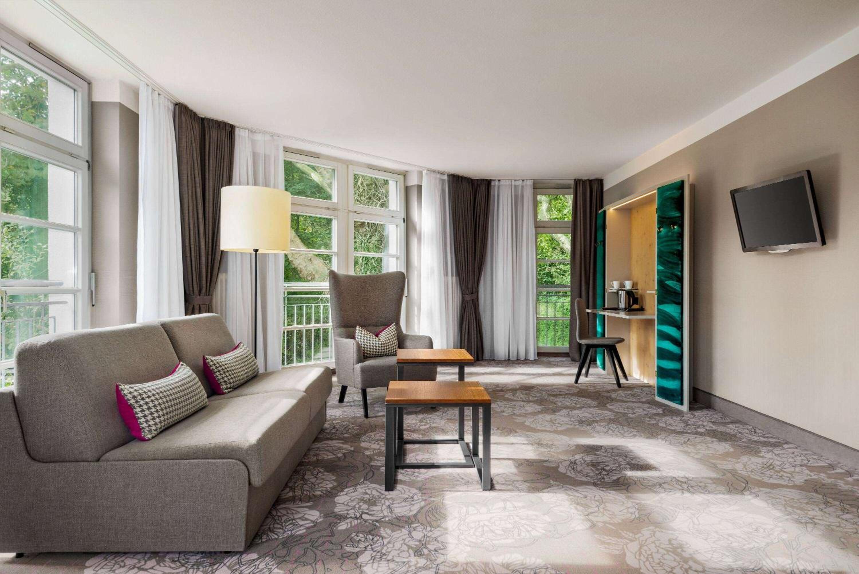 Suite - Photo 5