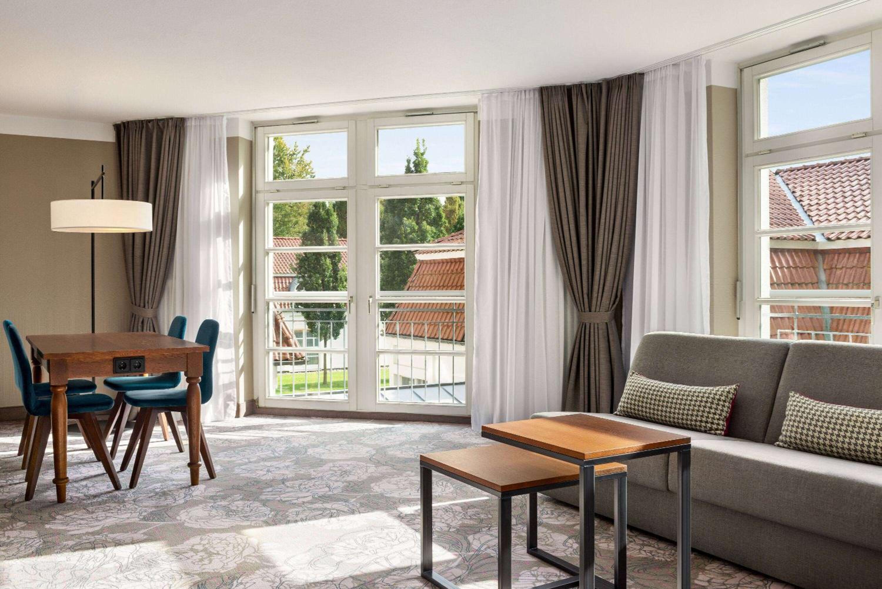 Suite - Photo 6
