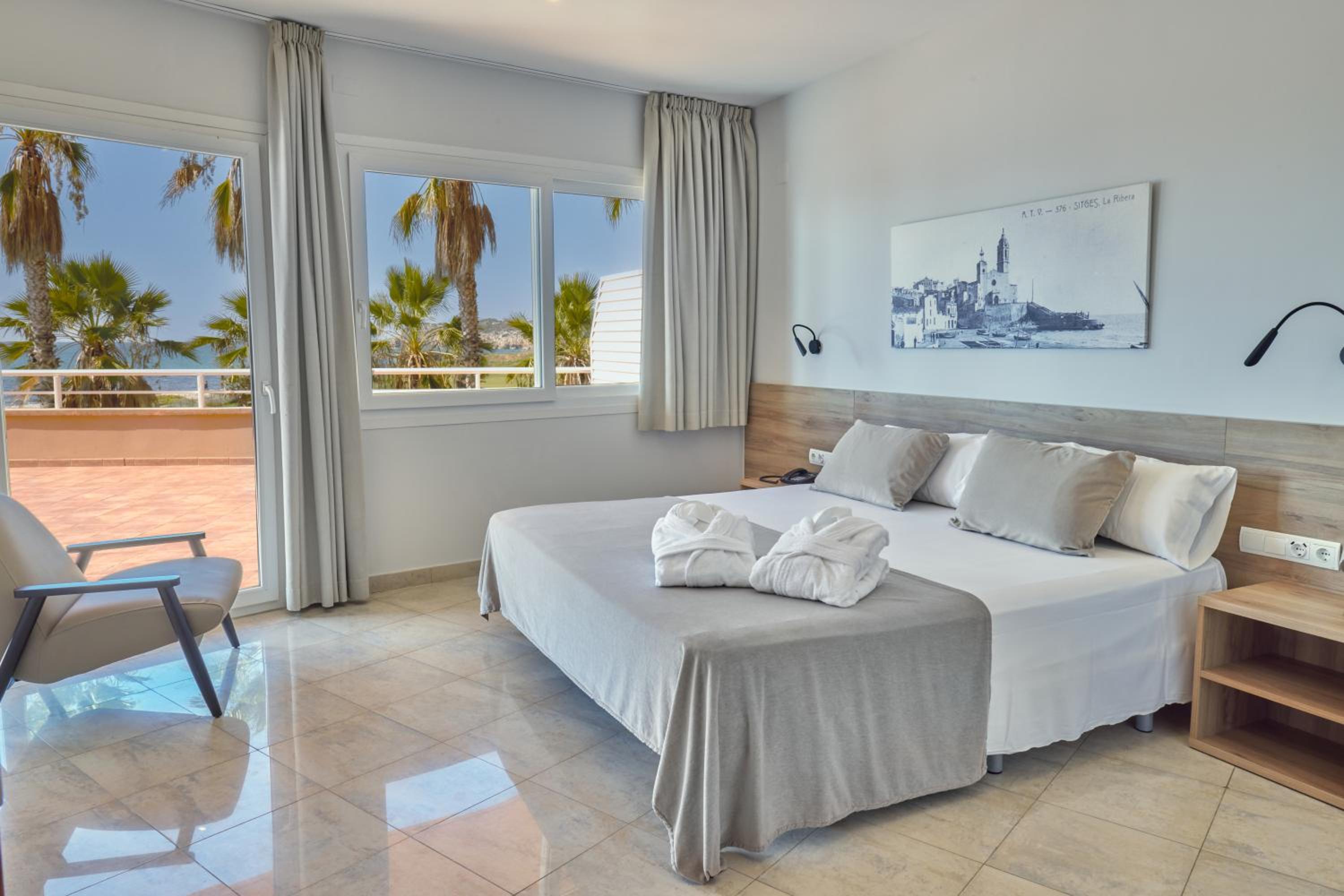 Suite with Sea View - Photo 3
